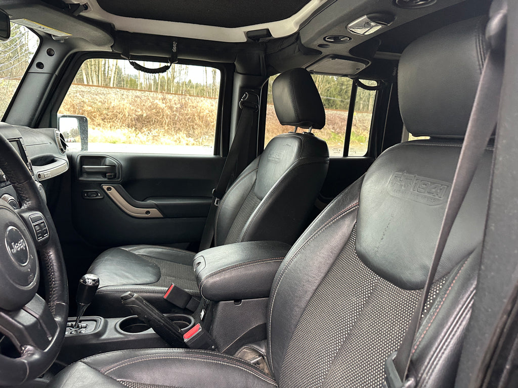 2016 Jeep Wrangler JK Unlimited Sahara 3.6 – J2606