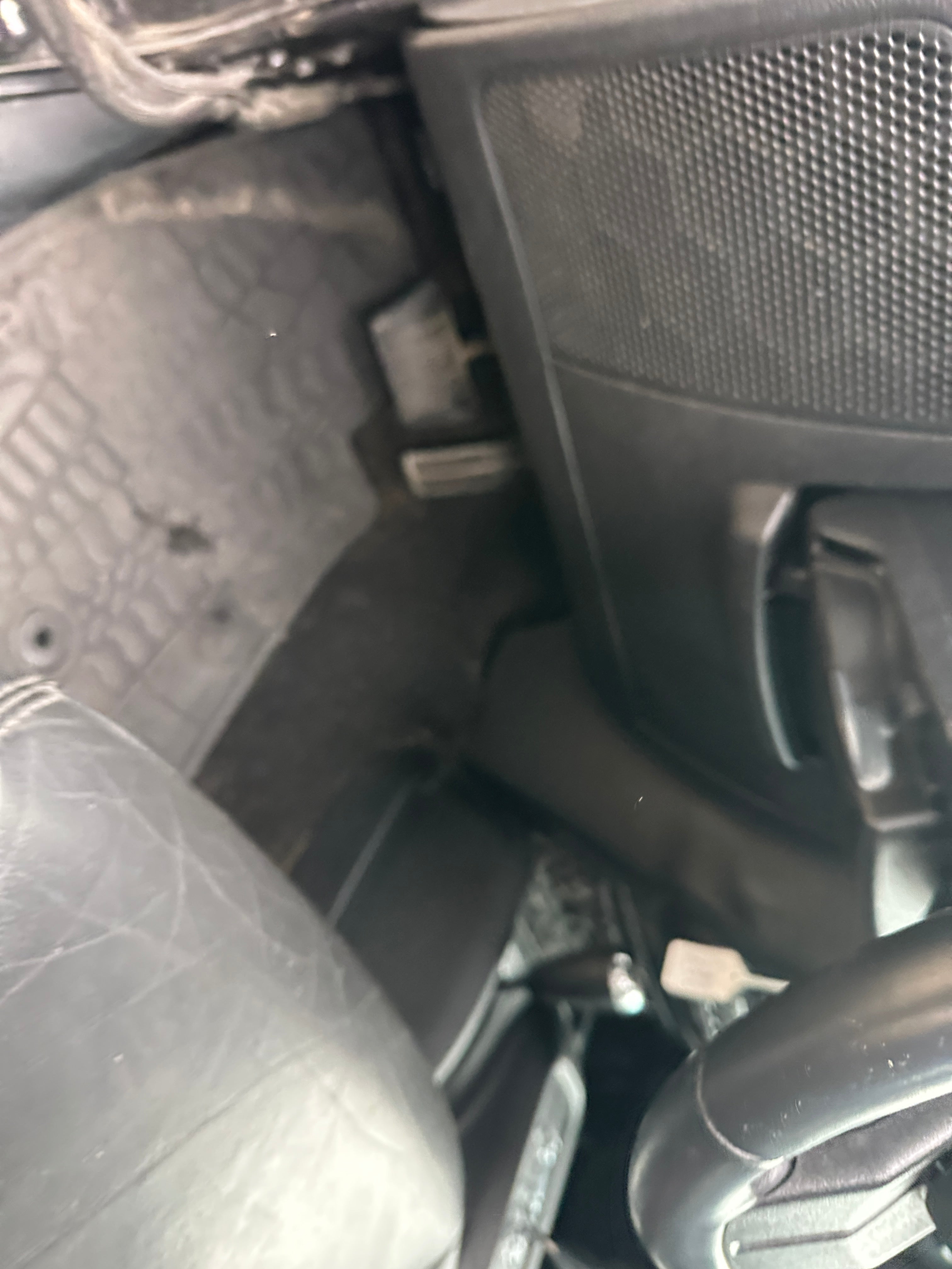 2016 Jeep Wrangler JK Unlimited Sahara 3.6 – J2606