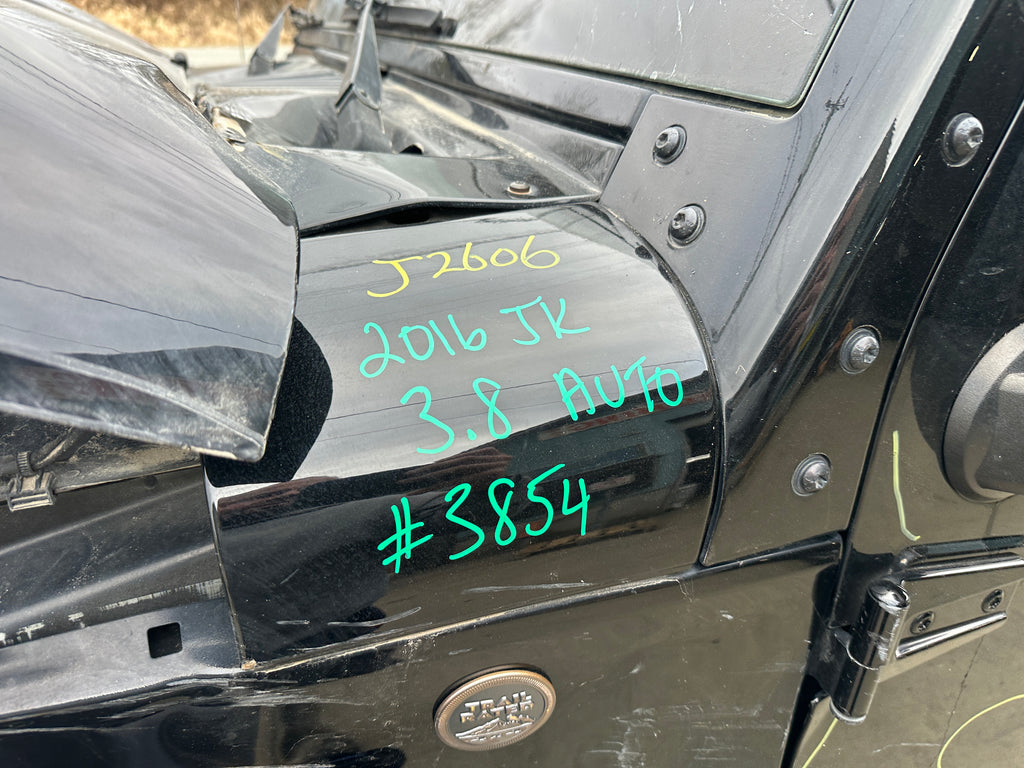 2016 Jeep Wrangler JK Unlimited Sahara 3.6 – J2606