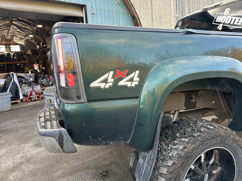 2001 Chevrolet Silverado K2500HD 6.6 LB7 Duramax – C2537