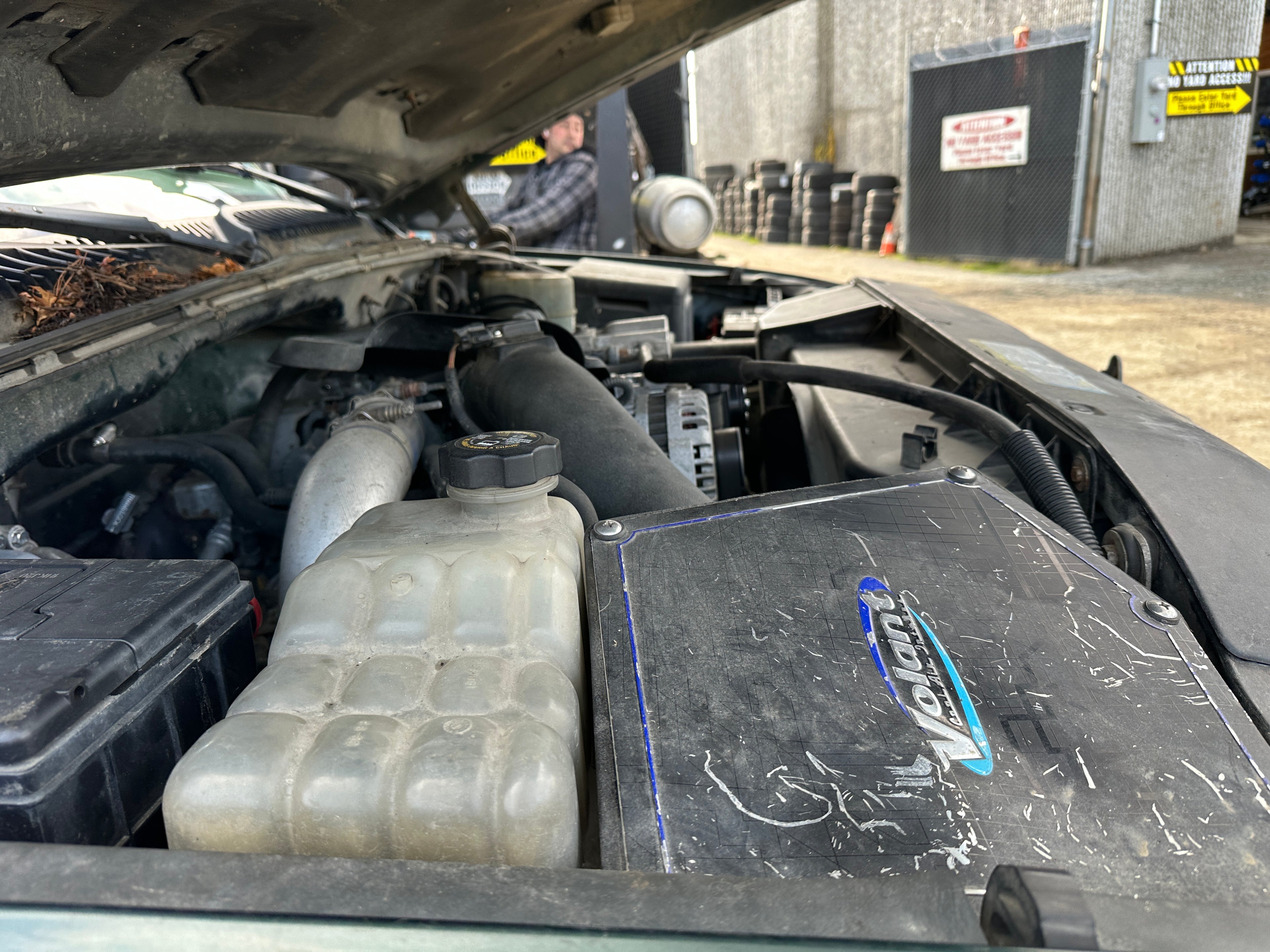 2001 Chevrolet Silverado K2500HD 6.6 LB7 Duramax – C2537