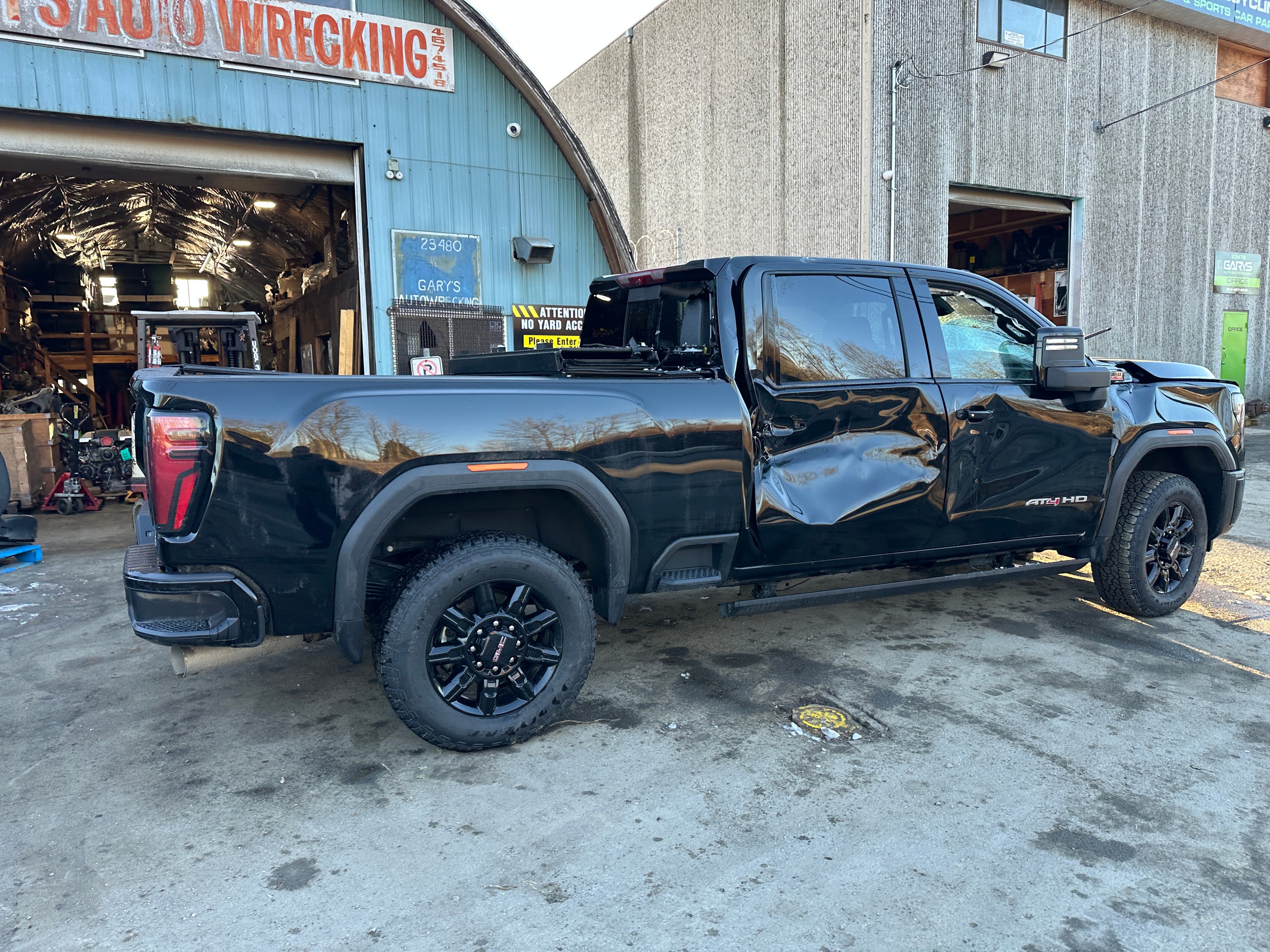 2024 GMC Sierra 3500 AT4 – G2508