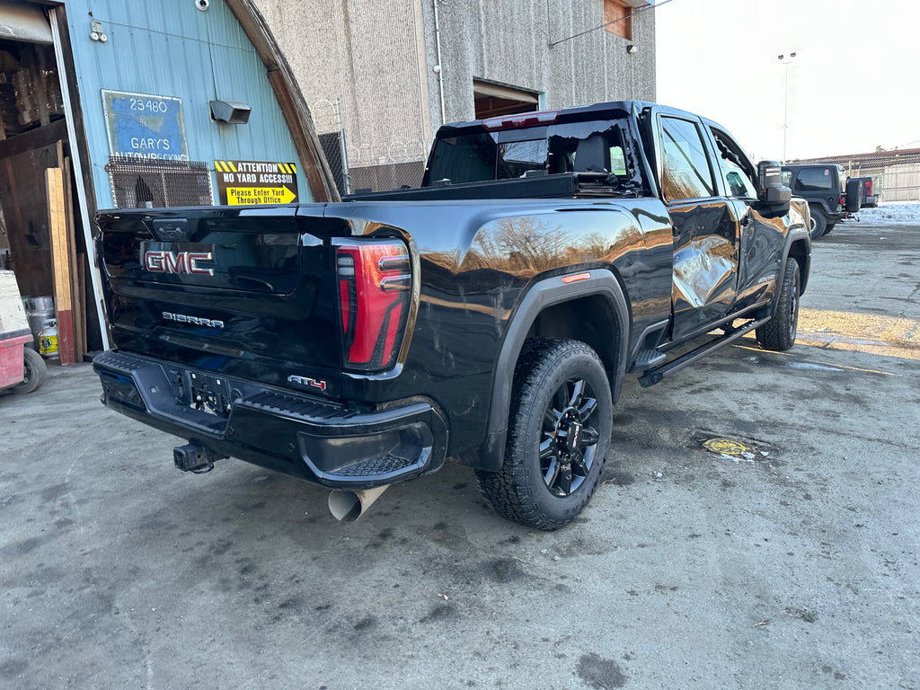 2024 GMC Sierra 3500 AT4 – G2508