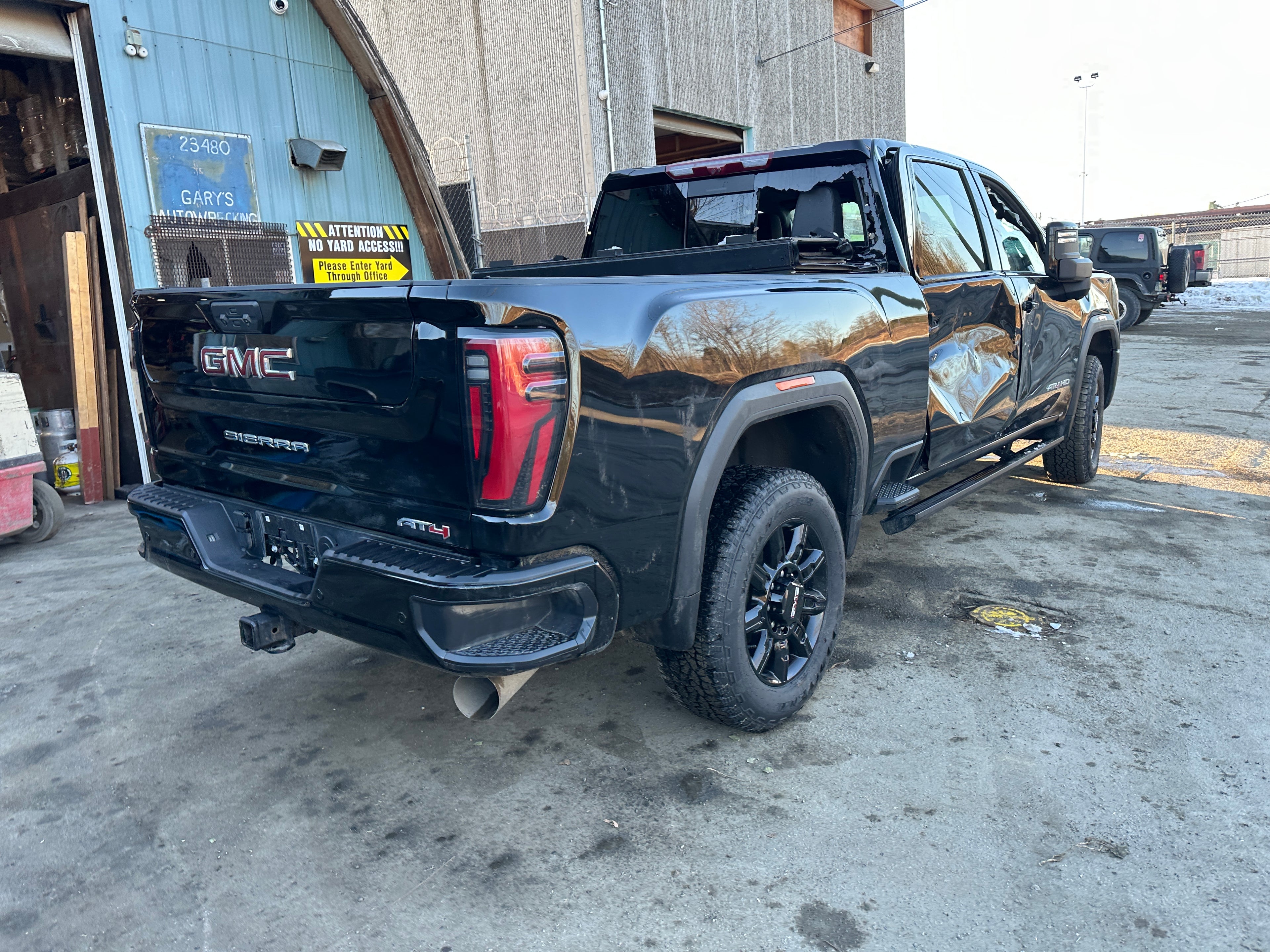 2024 GMC Sierra 3500 AT4 – G2508