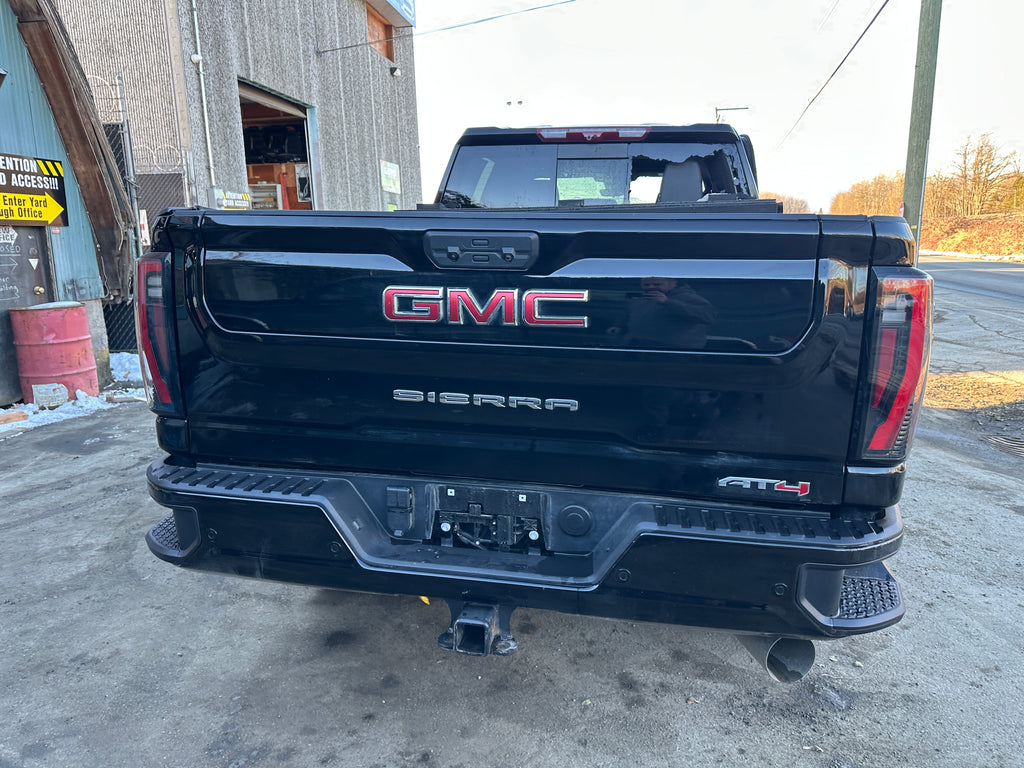 2024 GMC Sierra 3500 AT4 – G2508