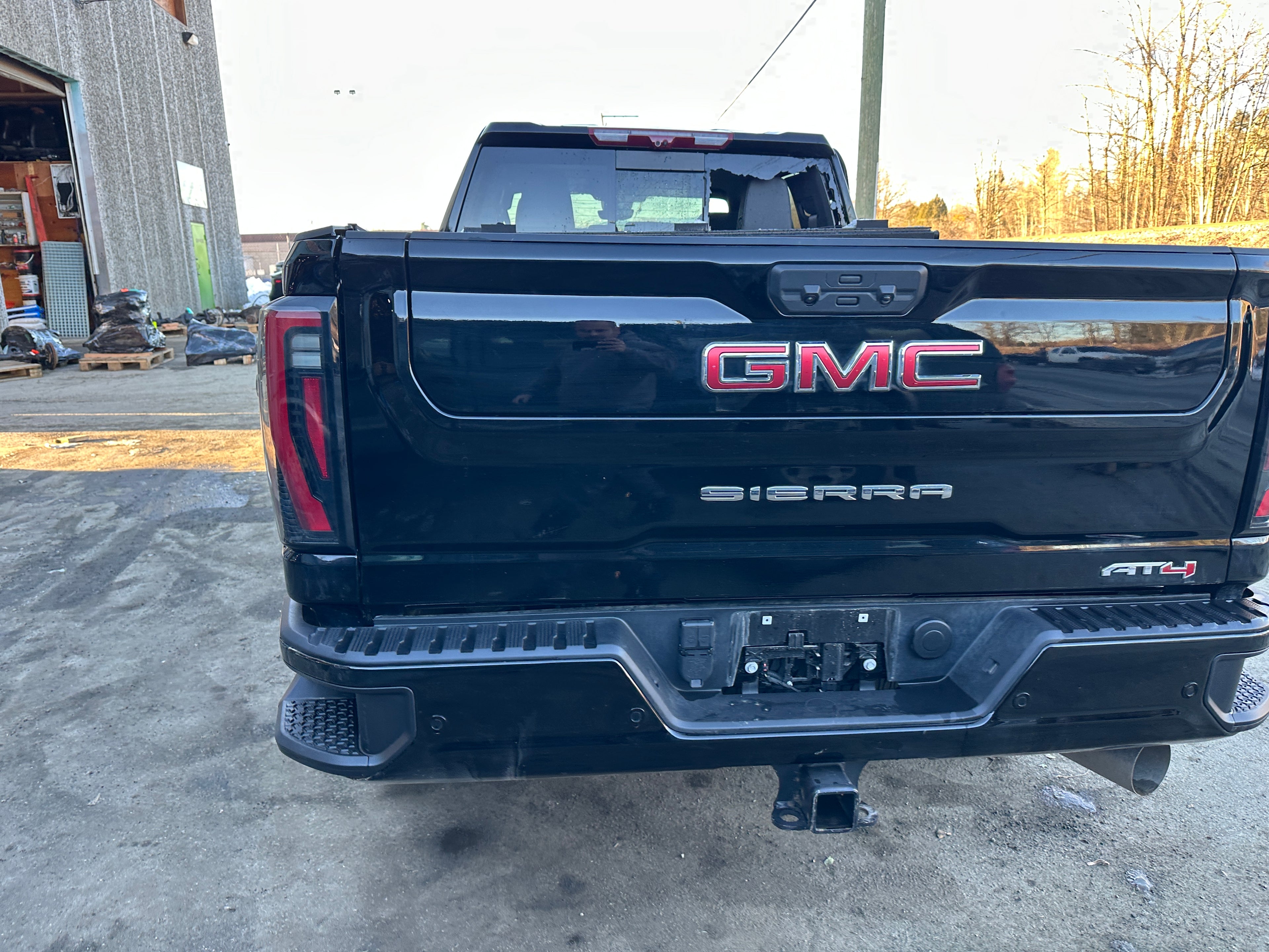 2024 GMC Sierra 3500 AT4 – G2508