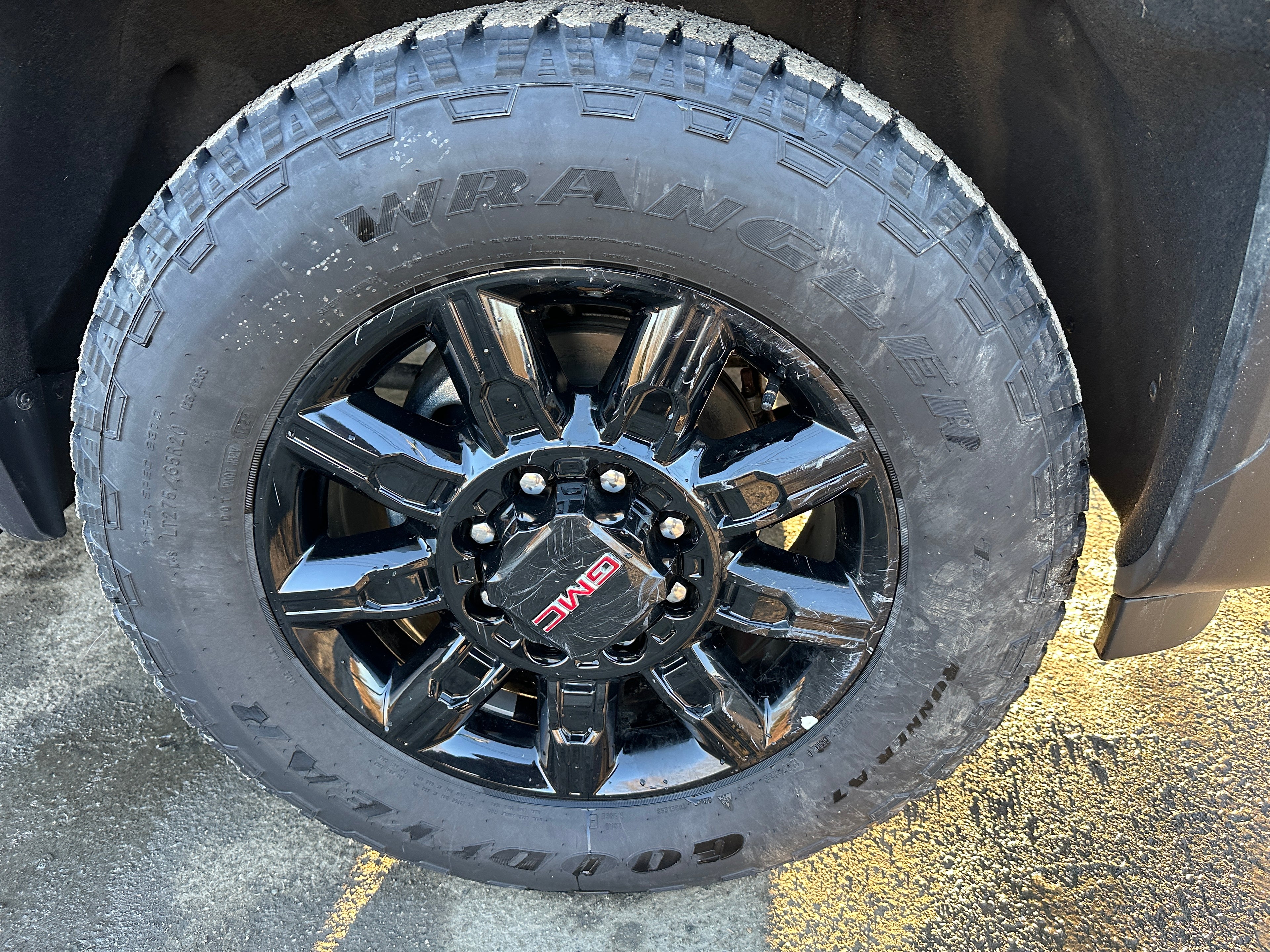 2024 GMC Sierra 3500 AT4 – G2508