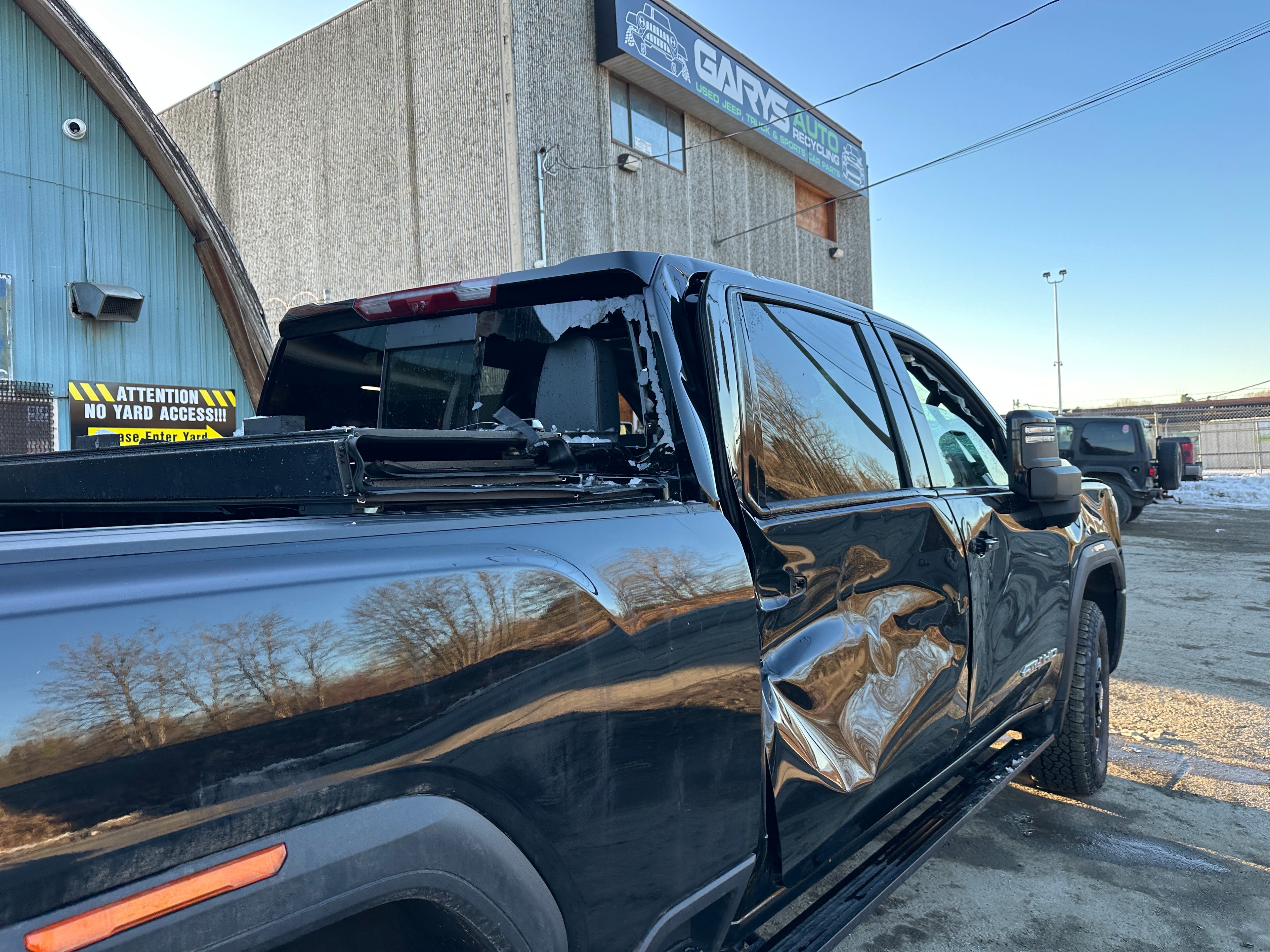 2024 GMC Sierra 3500 AT4 – G2508