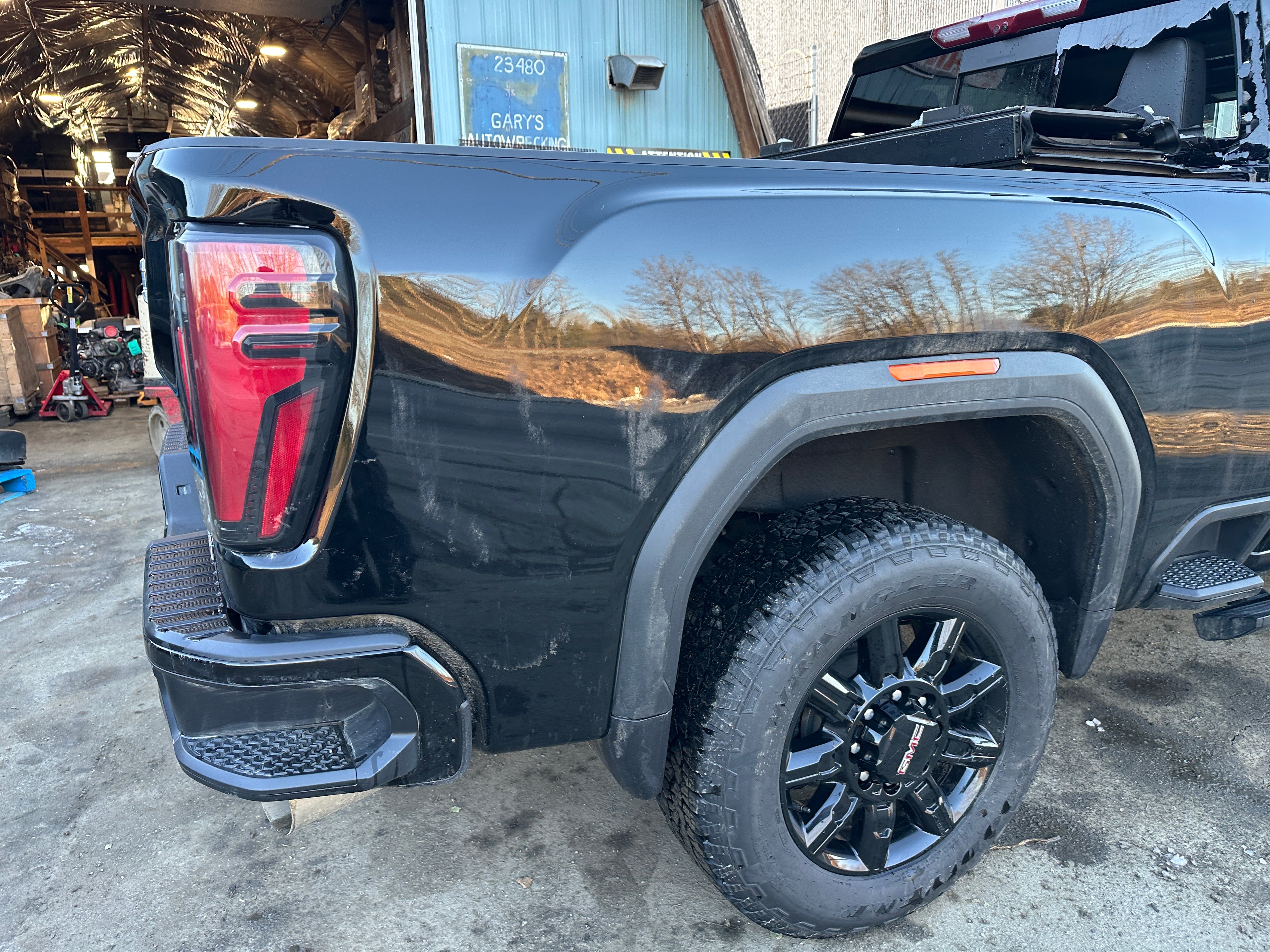 2024 GMC Sierra 3500 AT4 – G2508