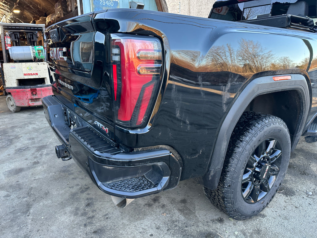 2024 GMC Sierra 3500 AT4 – G2508