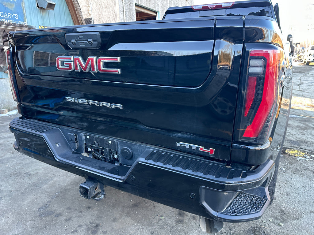 2024 GMC Sierra 3500 AT4 – G2508
