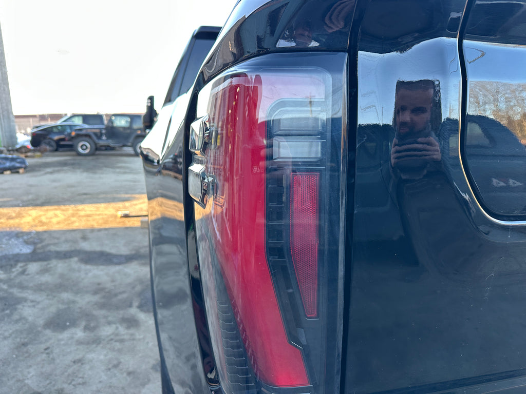 2024 GMC Sierra 3500 AT4 – G2508