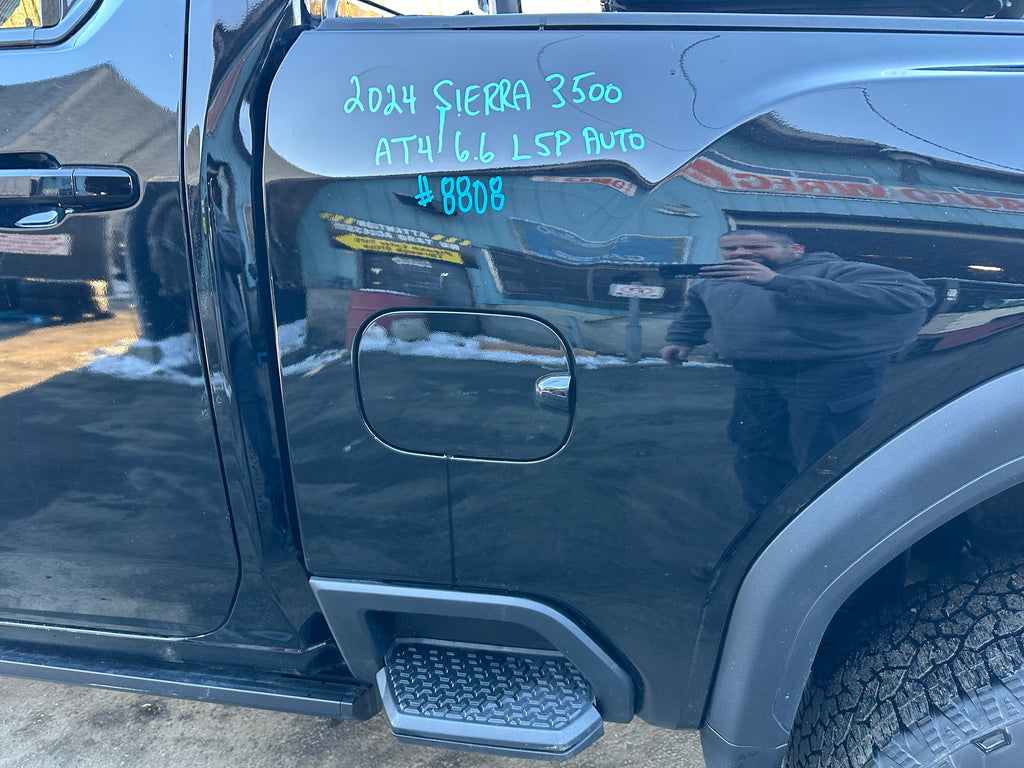 2024 GMC Sierra 3500 AT4 – G2508