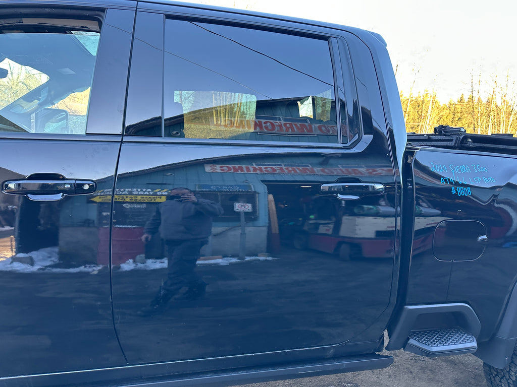 2024 GMC Sierra 3500 AT4 – G2508