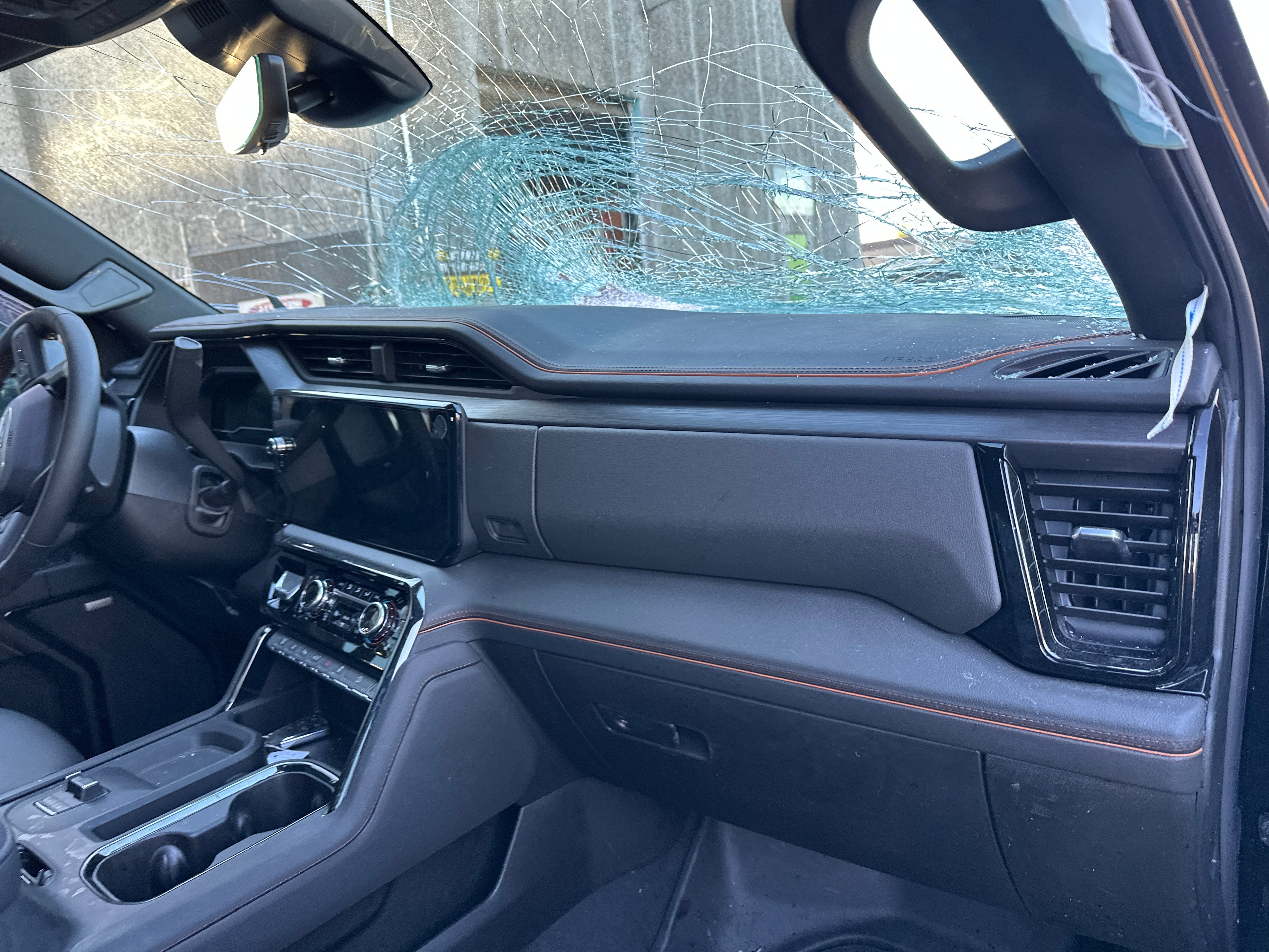 2024 GMC Sierra 3500 AT4 – G2508