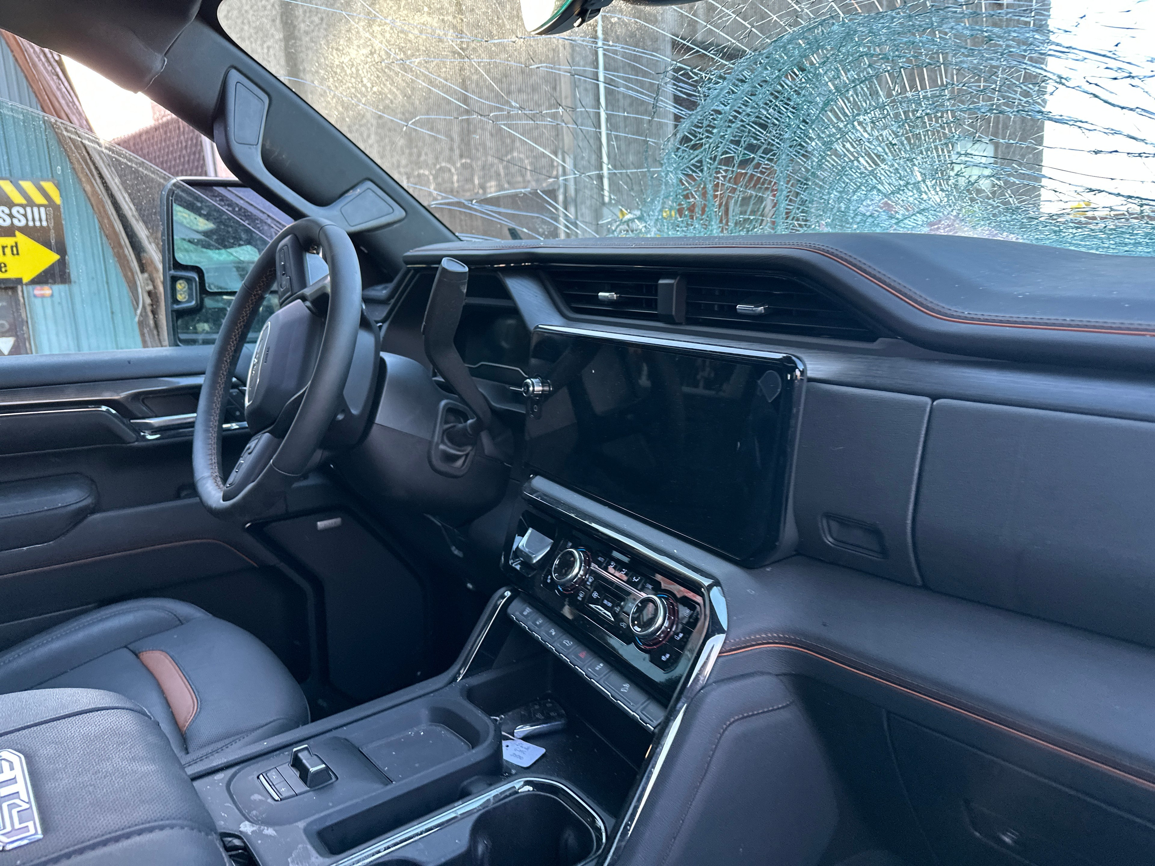 2024 GMC Sierra 3500 AT4 – G2508