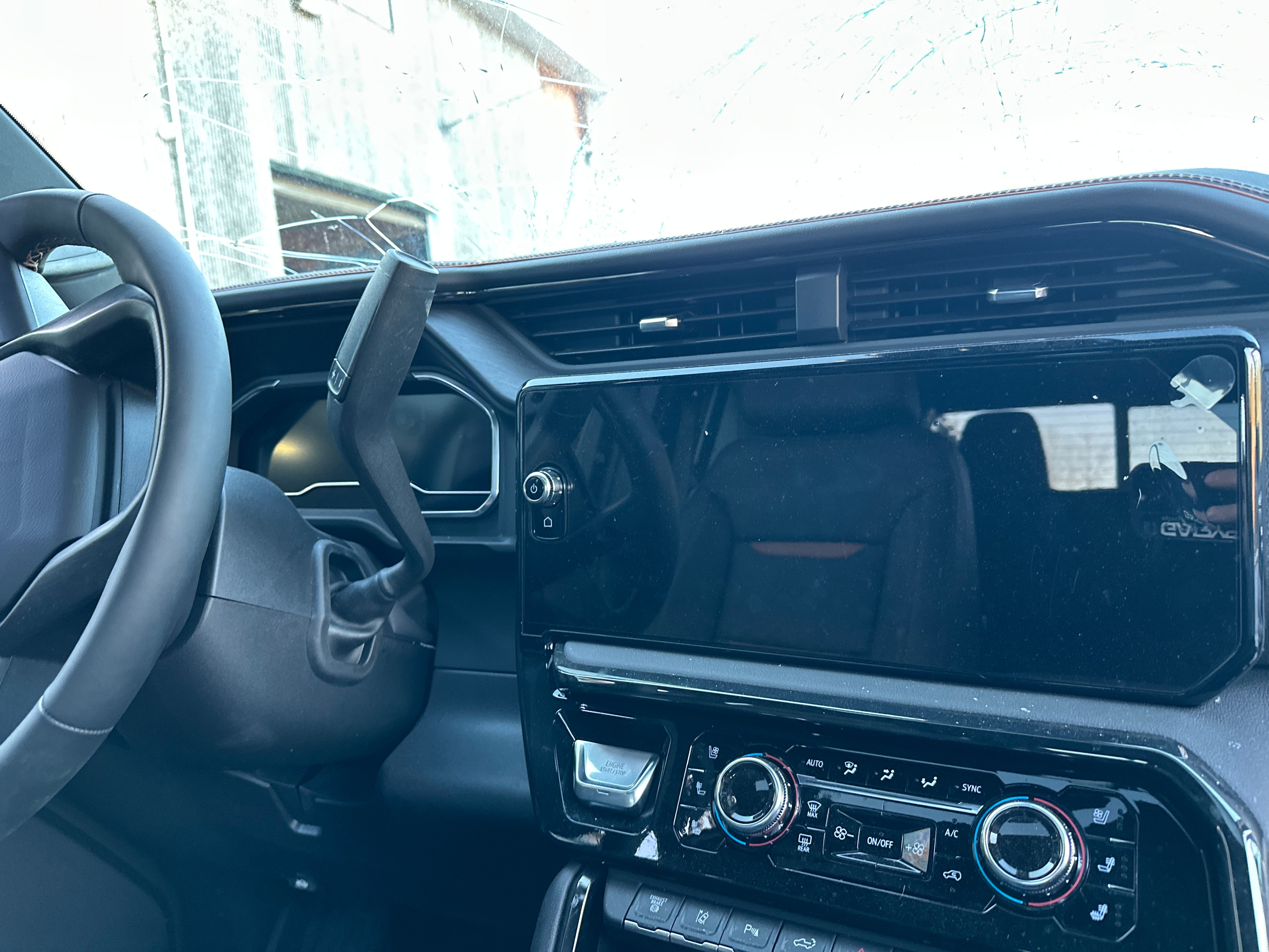 2024 GMC Sierra 3500 AT4 – G2508