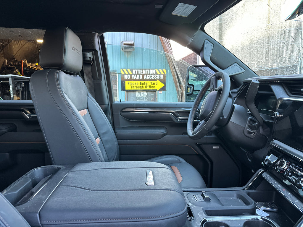 2024 GMC Sierra 3500 AT4 – G2508