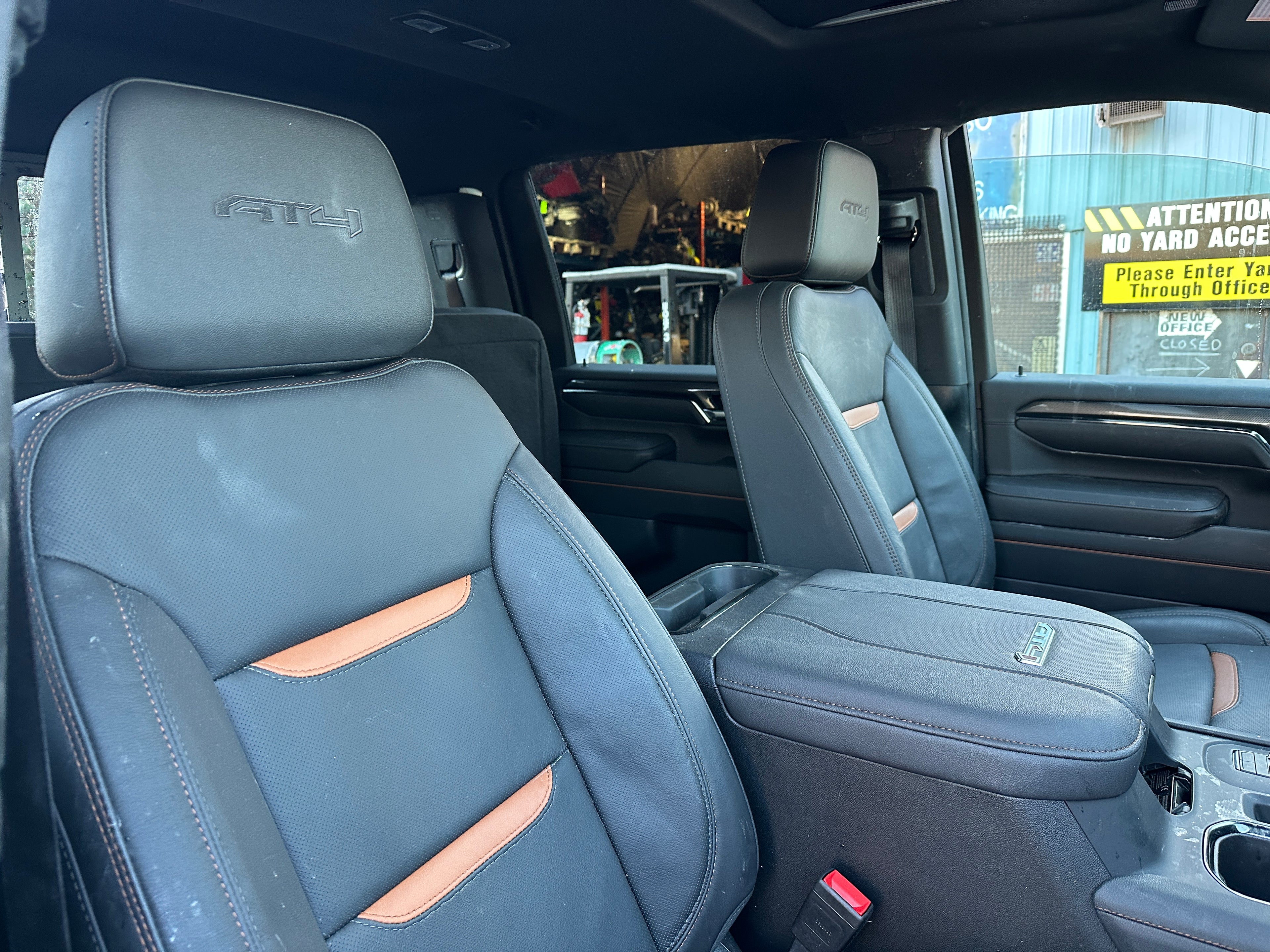 2024 GMC Sierra 3500 AT4 – G2508