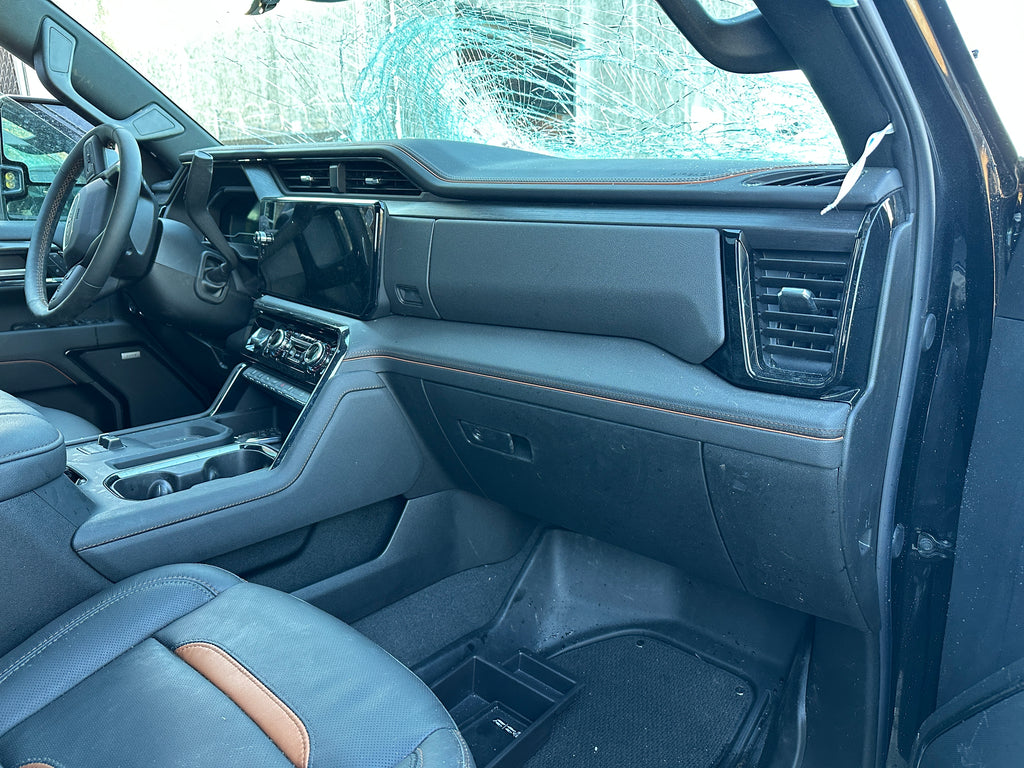 2024 GMC Sierra 3500 AT4 – G2508