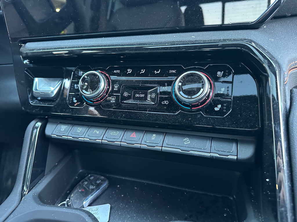 2024 GMC Sierra 3500 AT4 – G2508