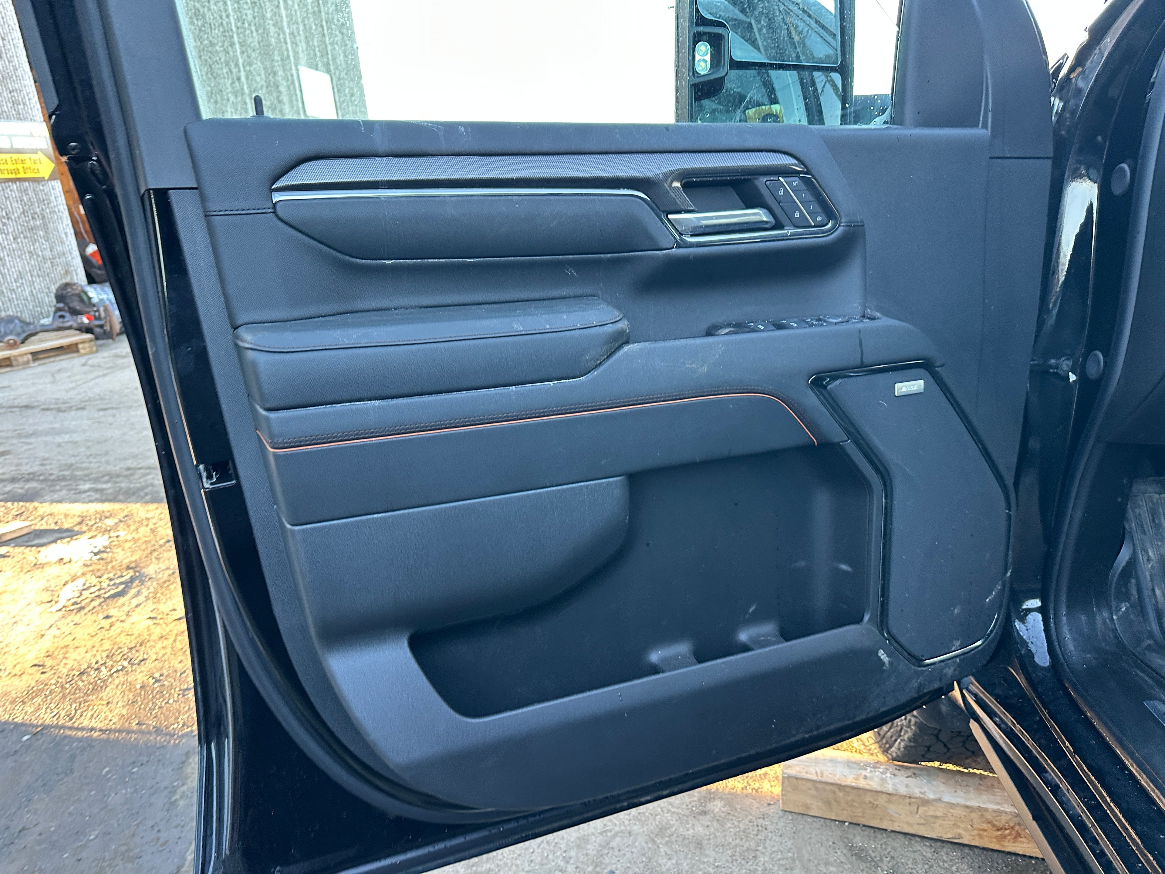 2024 GMC Sierra 3500 AT4 – G2508