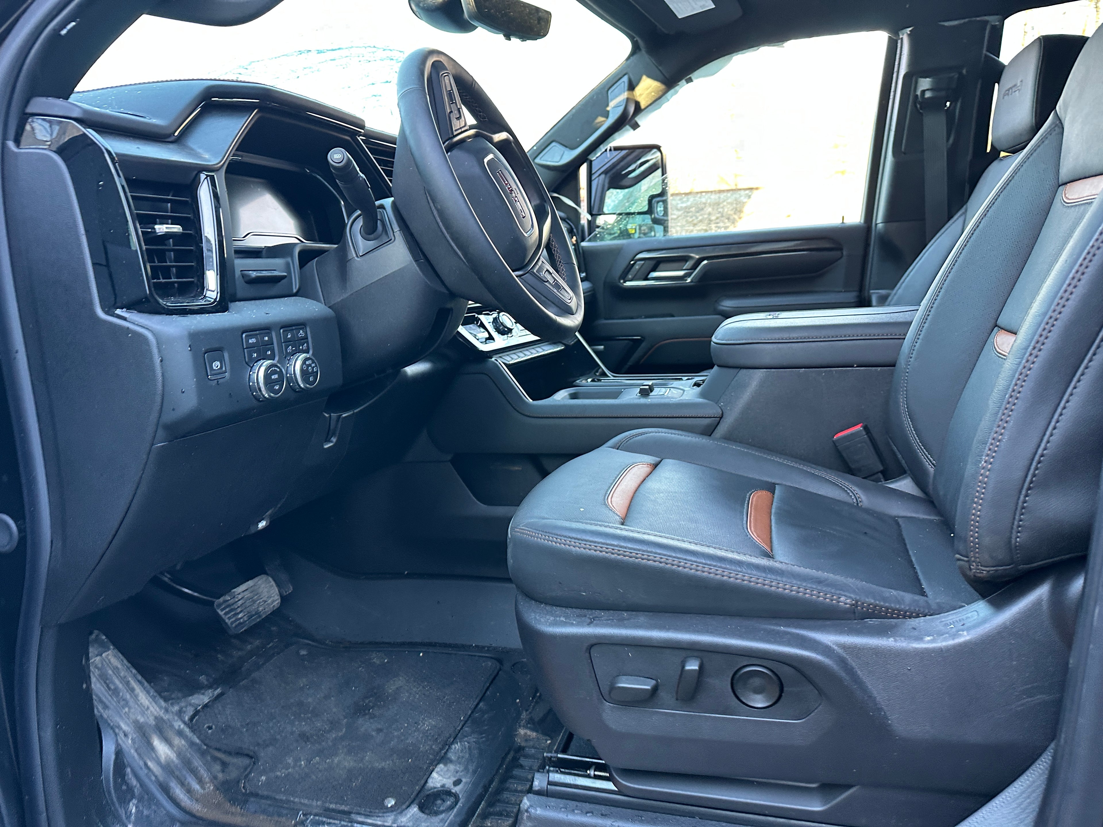 2024 GMC Sierra 3500 AT4 – G2508