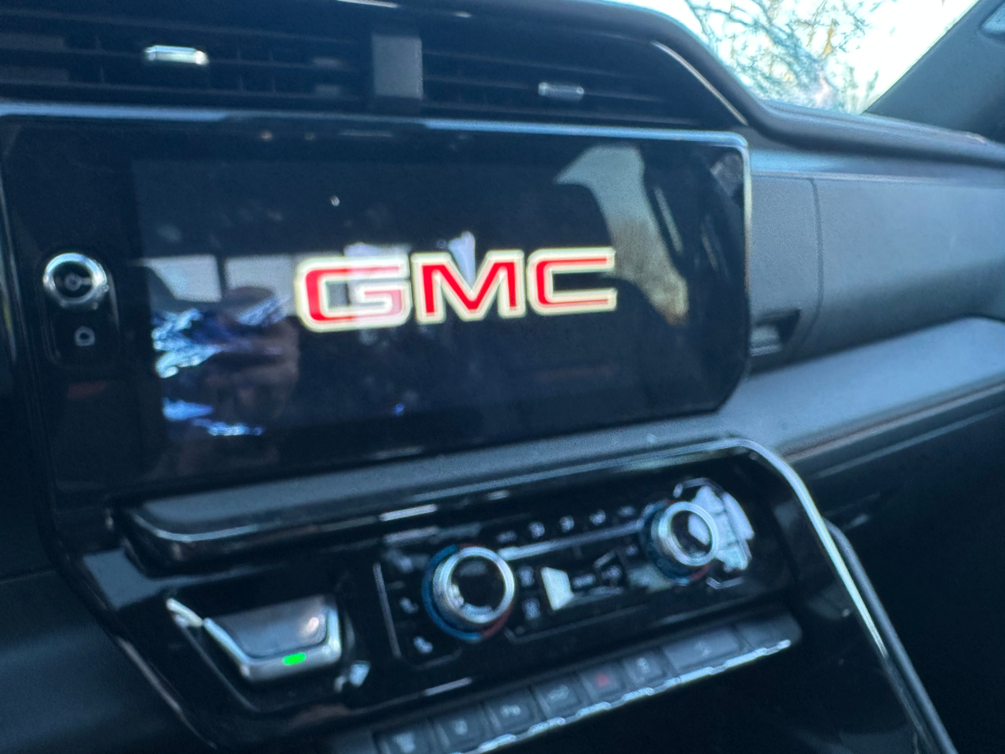 2024 GMC Sierra 3500 AT4 – G2508