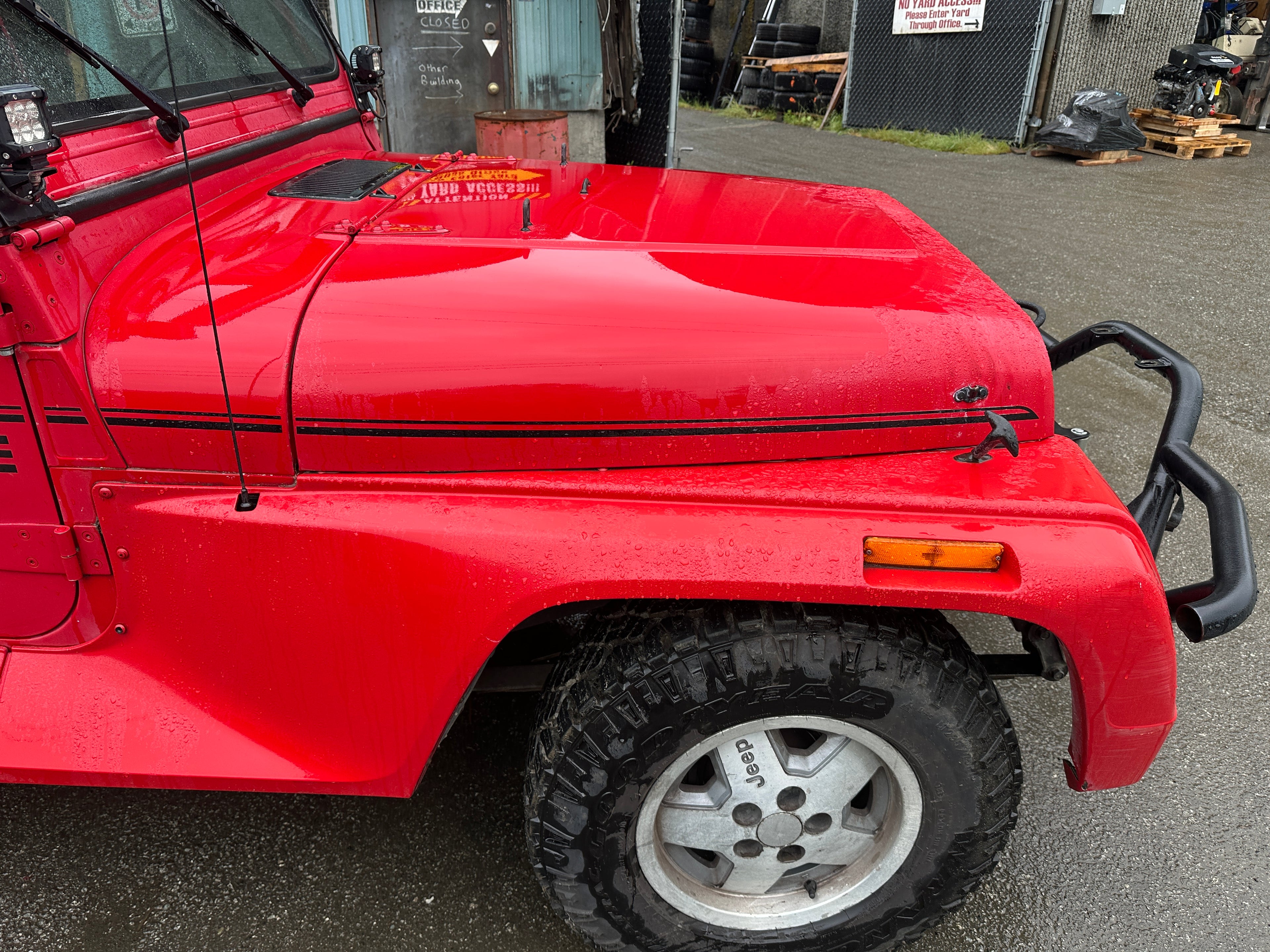 1992 Jeep Wrangler YJ Renegade 4.0 – J2528