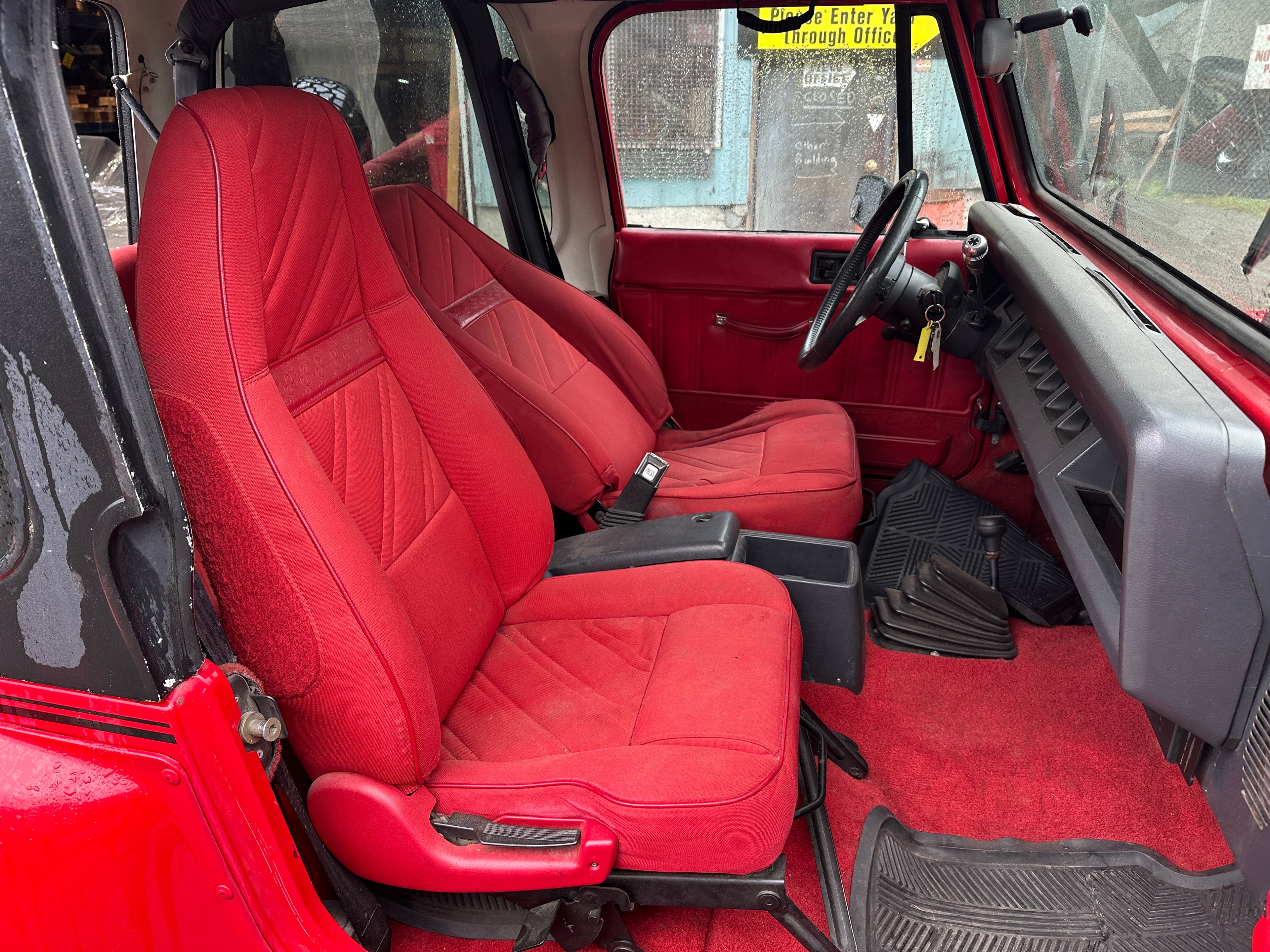 1992 Jeep Wrangler YJ Renegade 4.0 – J2528