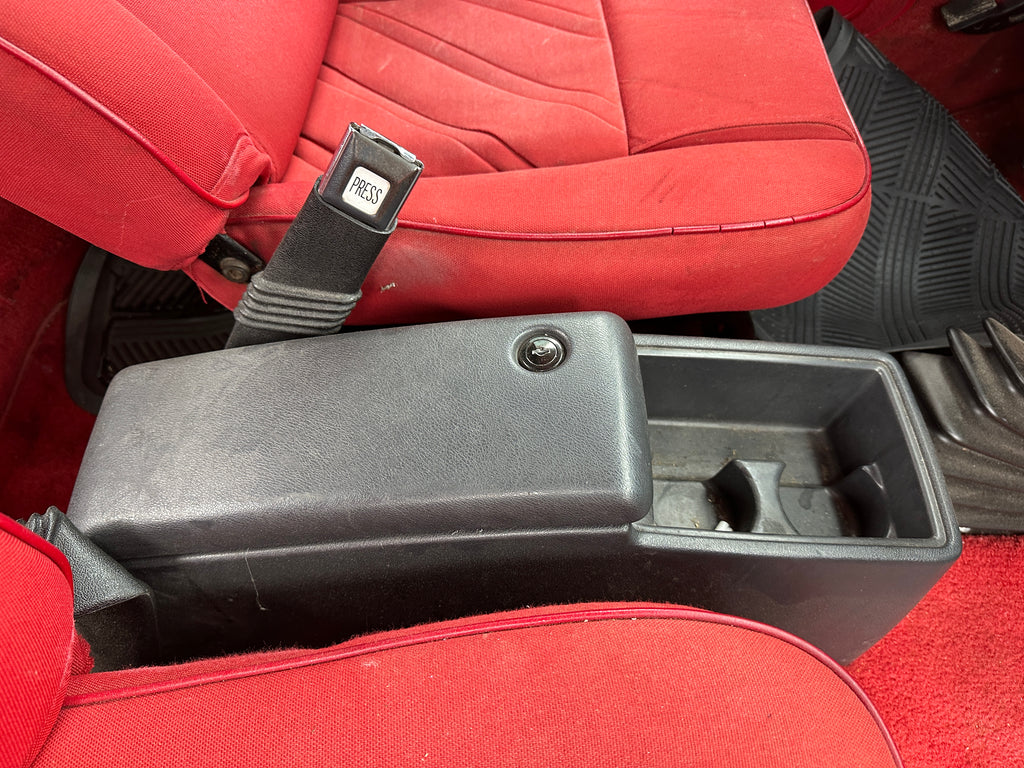 1992 Jeep Wrangler YJ Renegade 4.0 – J2528