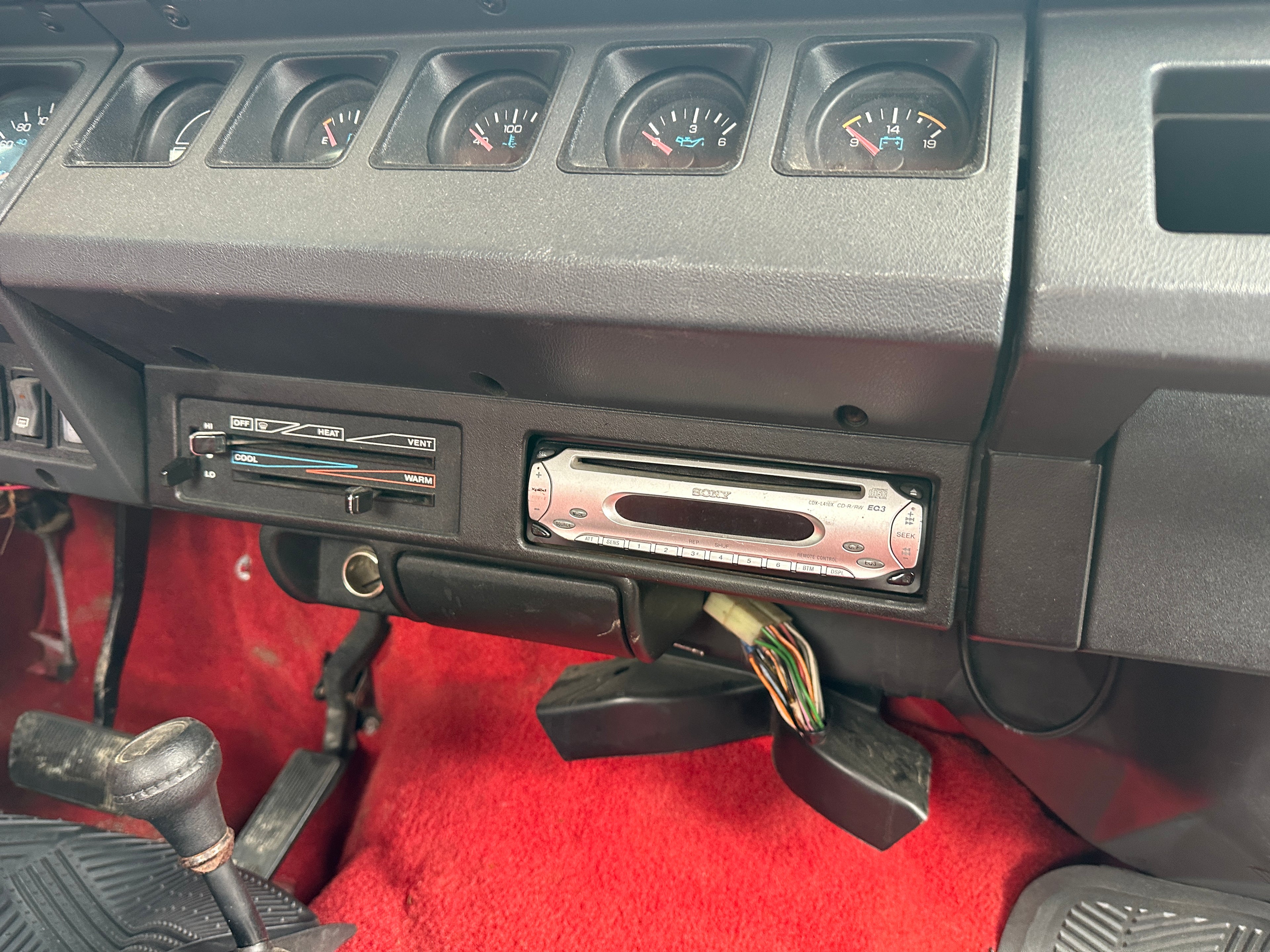 1992 Jeep Wrangler YJ Renegade 4.0 – J2528