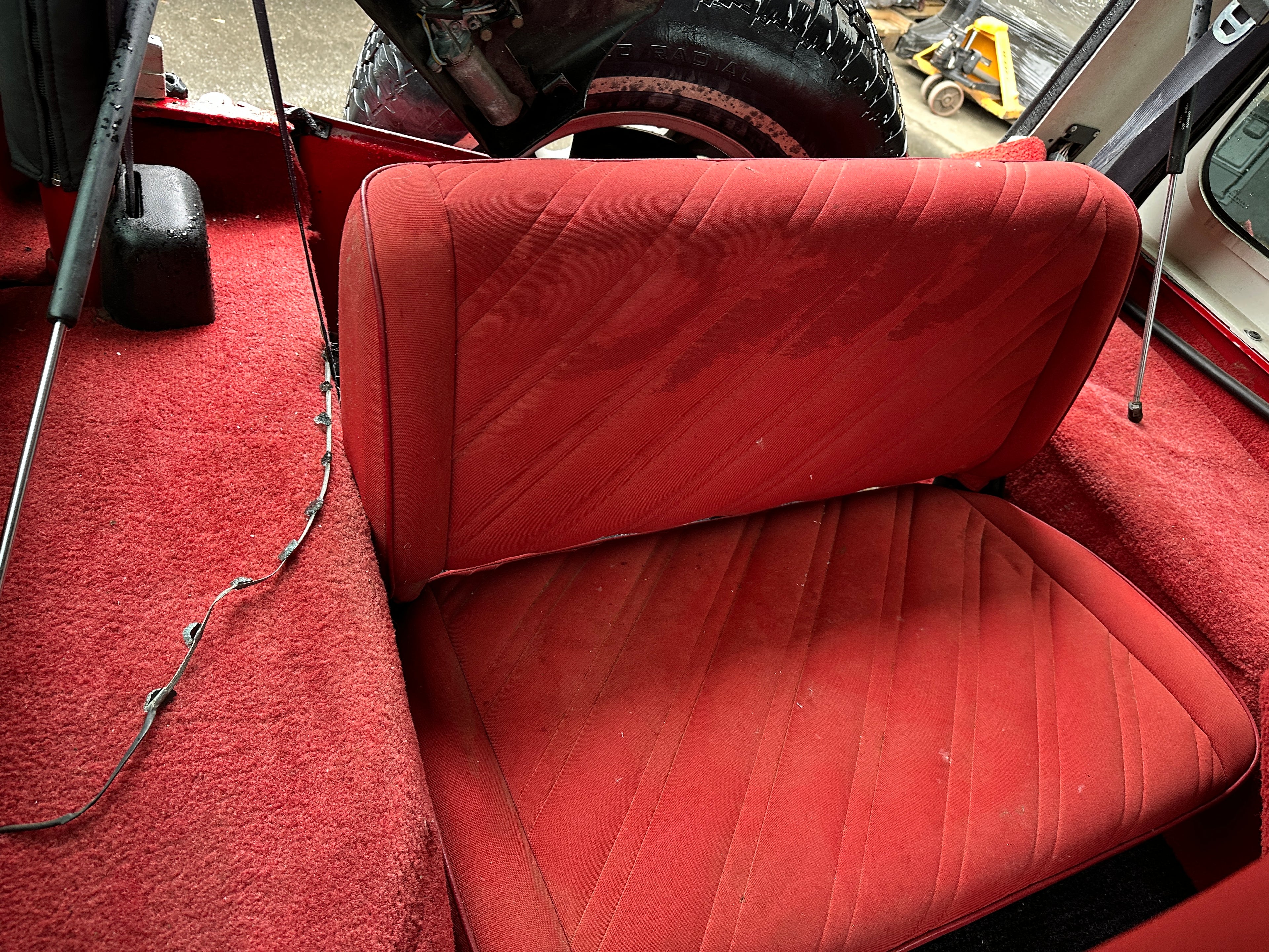 1992 Jeep Wrangler YJ Renegade 4.0 – J2528