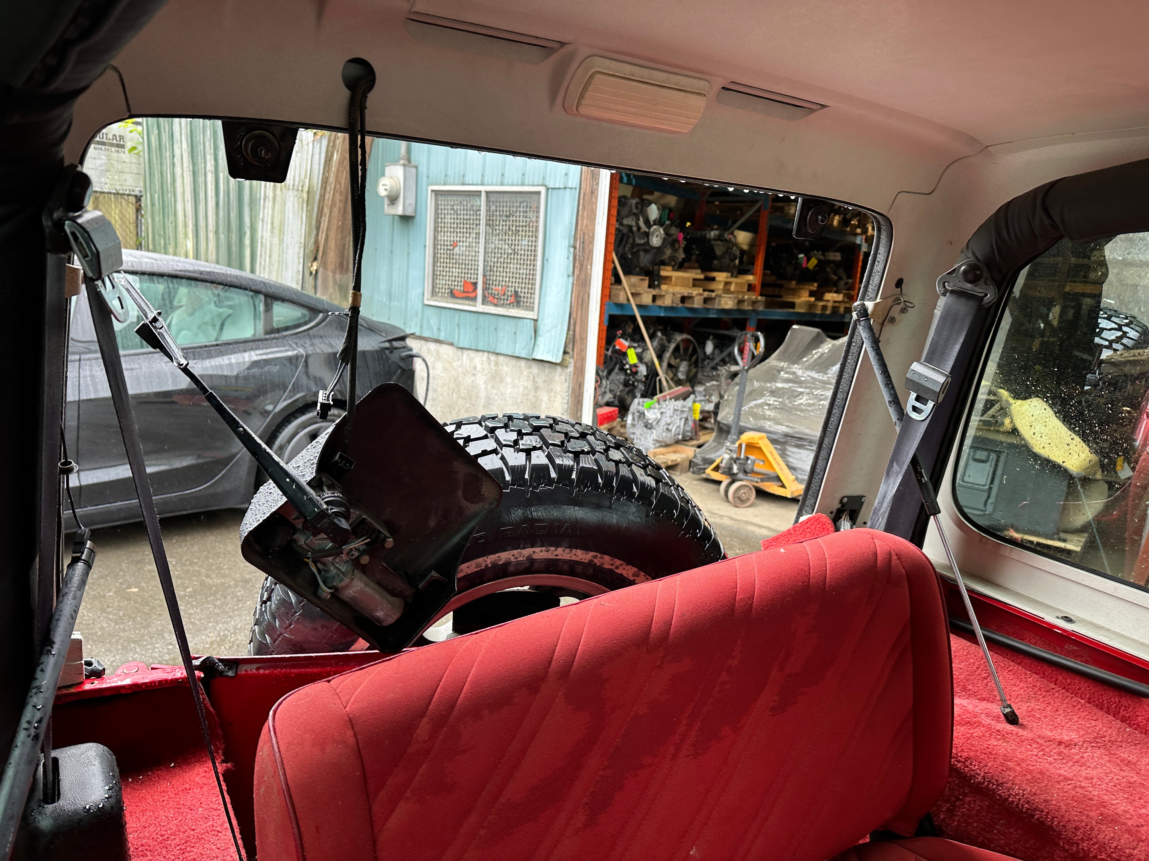 1992 Jeep Wrangler YJ Renegade 4.0 – J2528