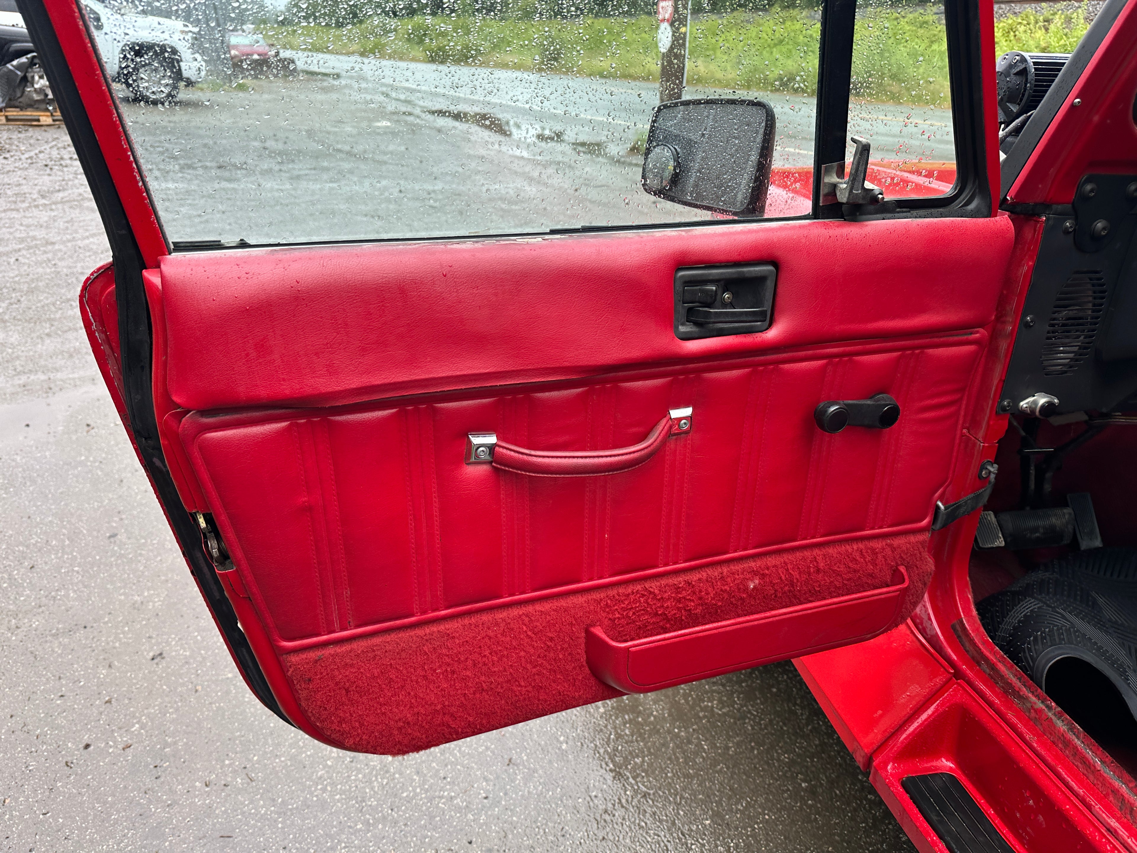 1992 Jeep Wrangler YJ Renegade 4.0 – J2528