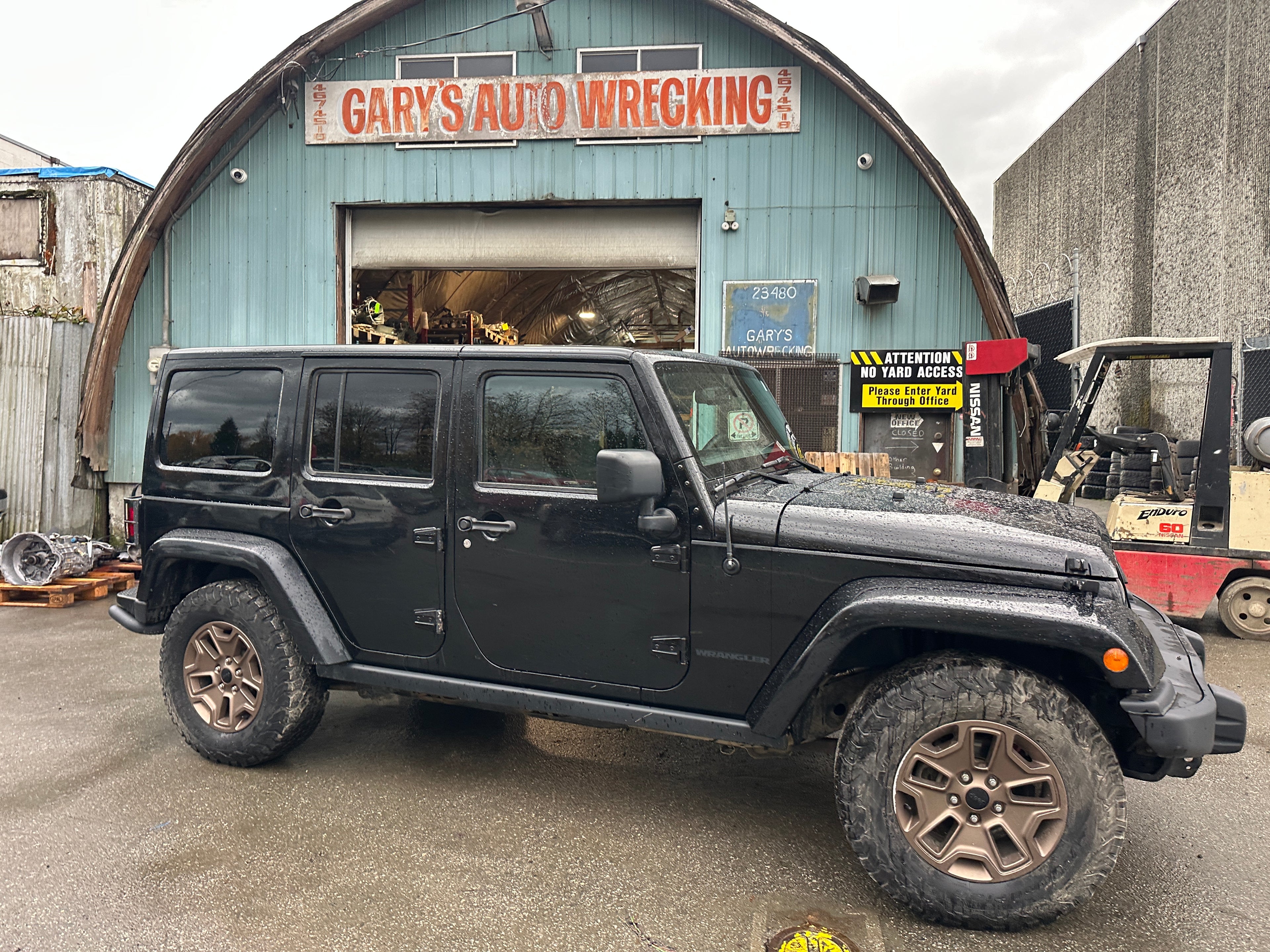 2016 Jeep Wrangler JK Unlimited Sahara 3.6 – J2554