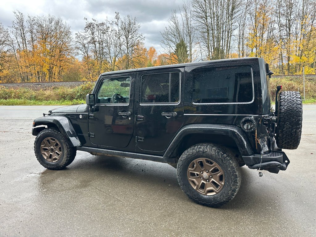 2016 Jeep Wrangler JK Unlimited Sahara 3.6 – J2554