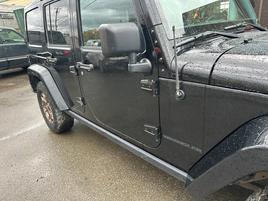 2016 Jeep Wrangler JK Unlimited Sahara 3.6 – J2554