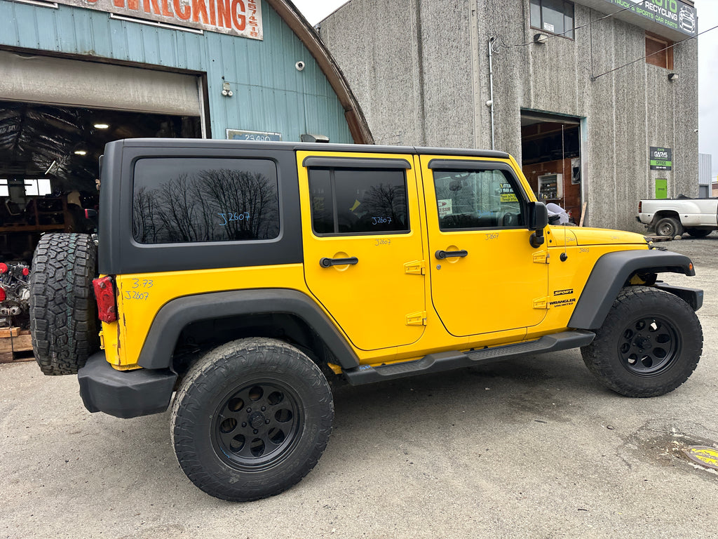 2015 Jeep Wrangler JK Unlimited Sport 3.6 – J2607