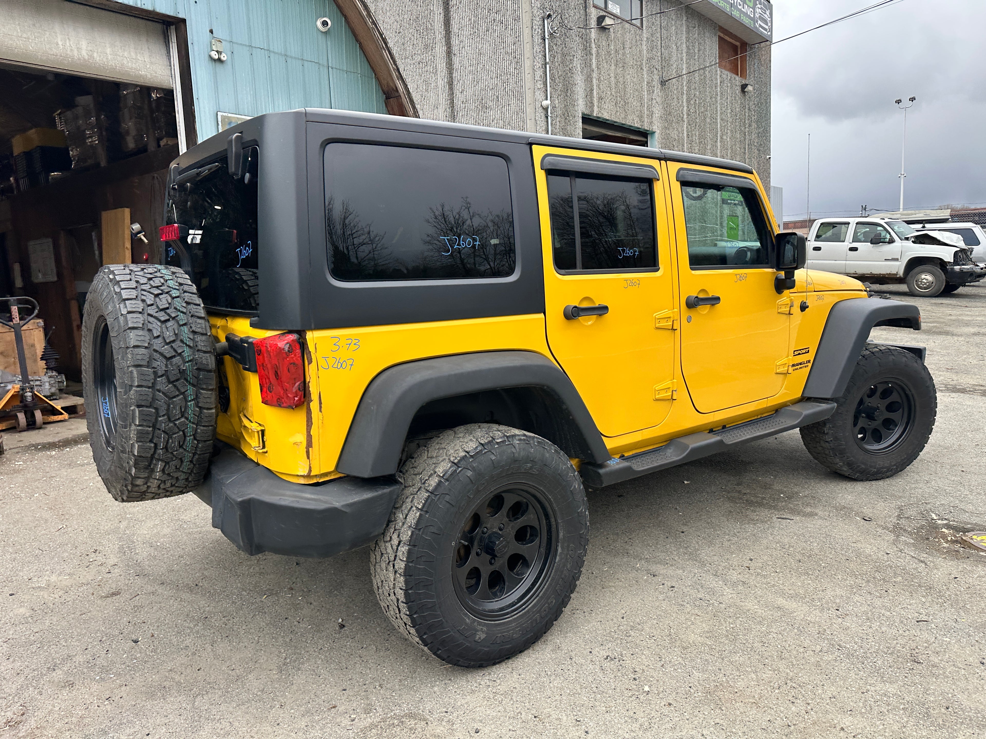 2015 Jeep Wrangler JK Unlimited Sport 3.6 – J2607