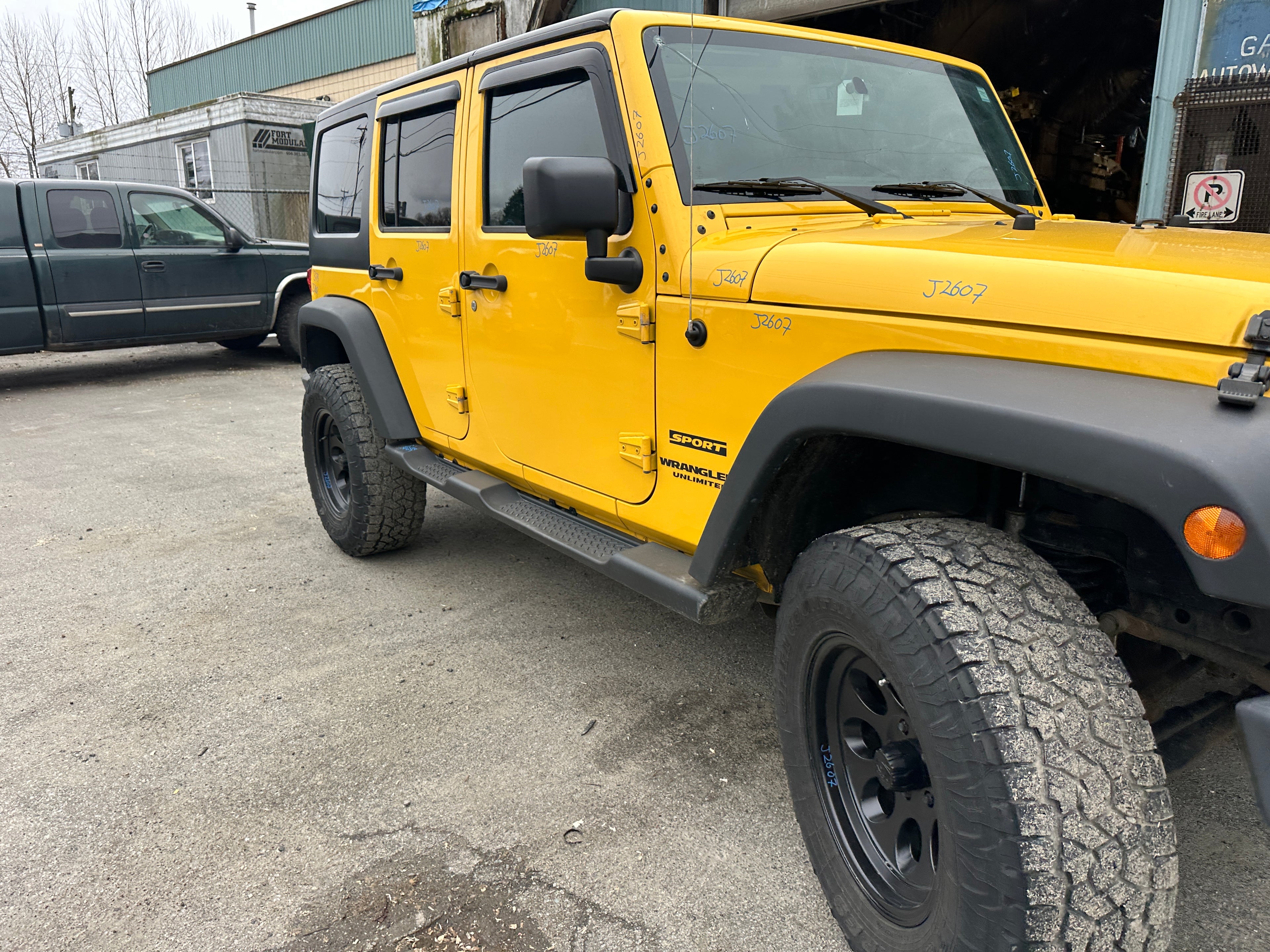 2015 Jeep Wrangler JK Unlimited Sport 3.6 – J2607