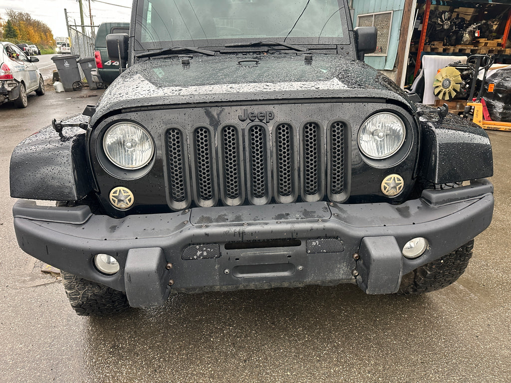 2016 Jeep Wrangler JK Unlimited Sahara 3.6 – J2554