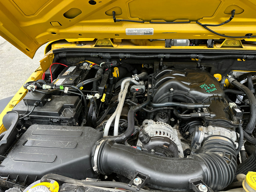 2015 Jeep Wrangler JK Unlimited Sport 3.6 – J2607