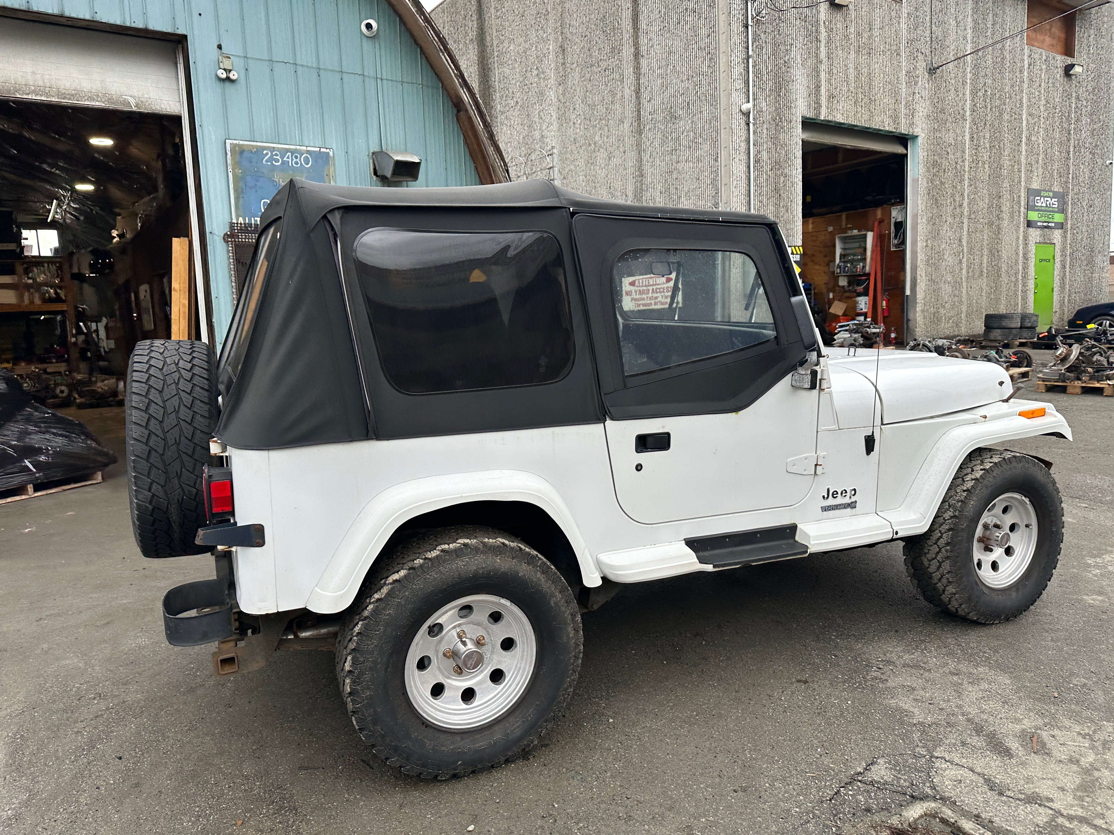 1993 Jeep Wrangler YJ 2.5 – J2509