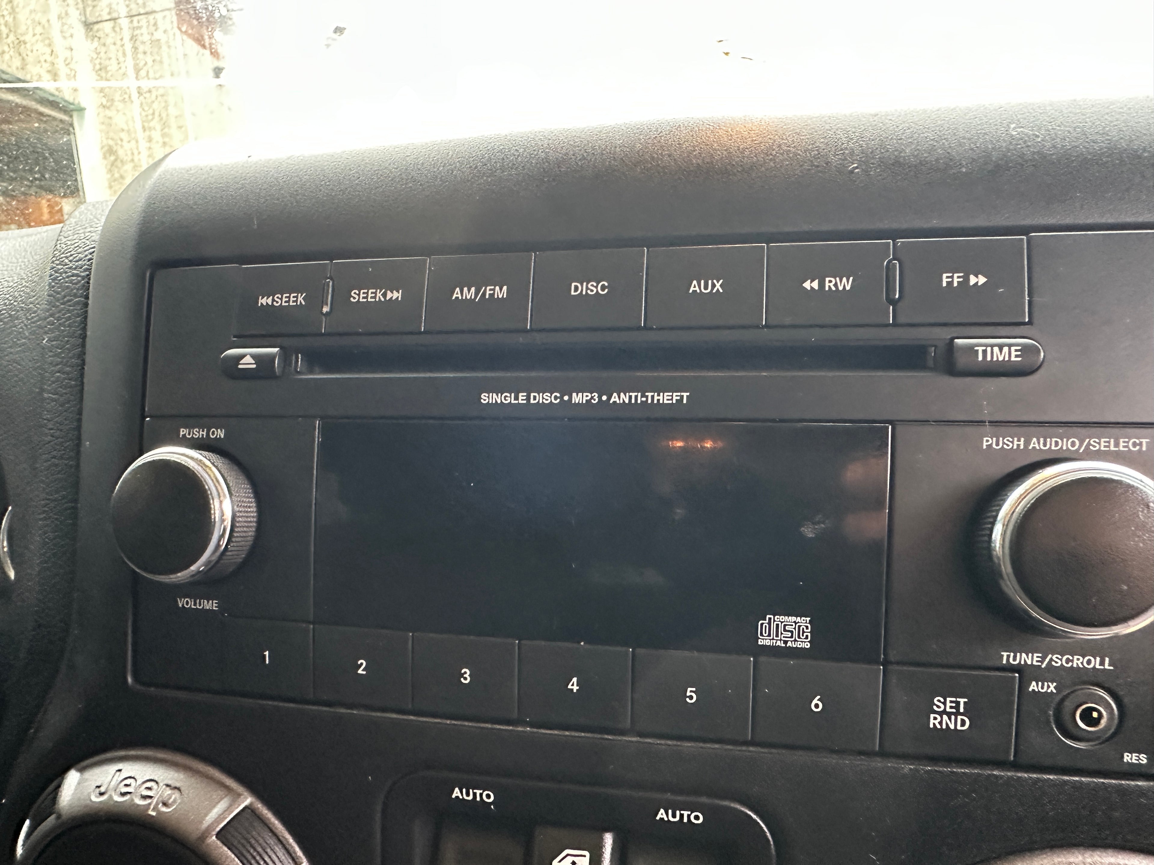 2015 Jeep Wrangler JK Unlimited Sport 3.6 – J2607