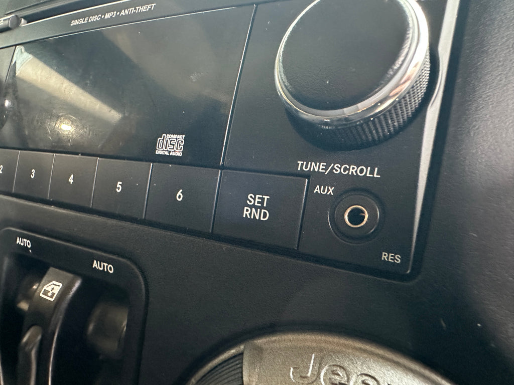 2015 Jeep Wrangler JK Unlimited Sport 3.6 – J2607