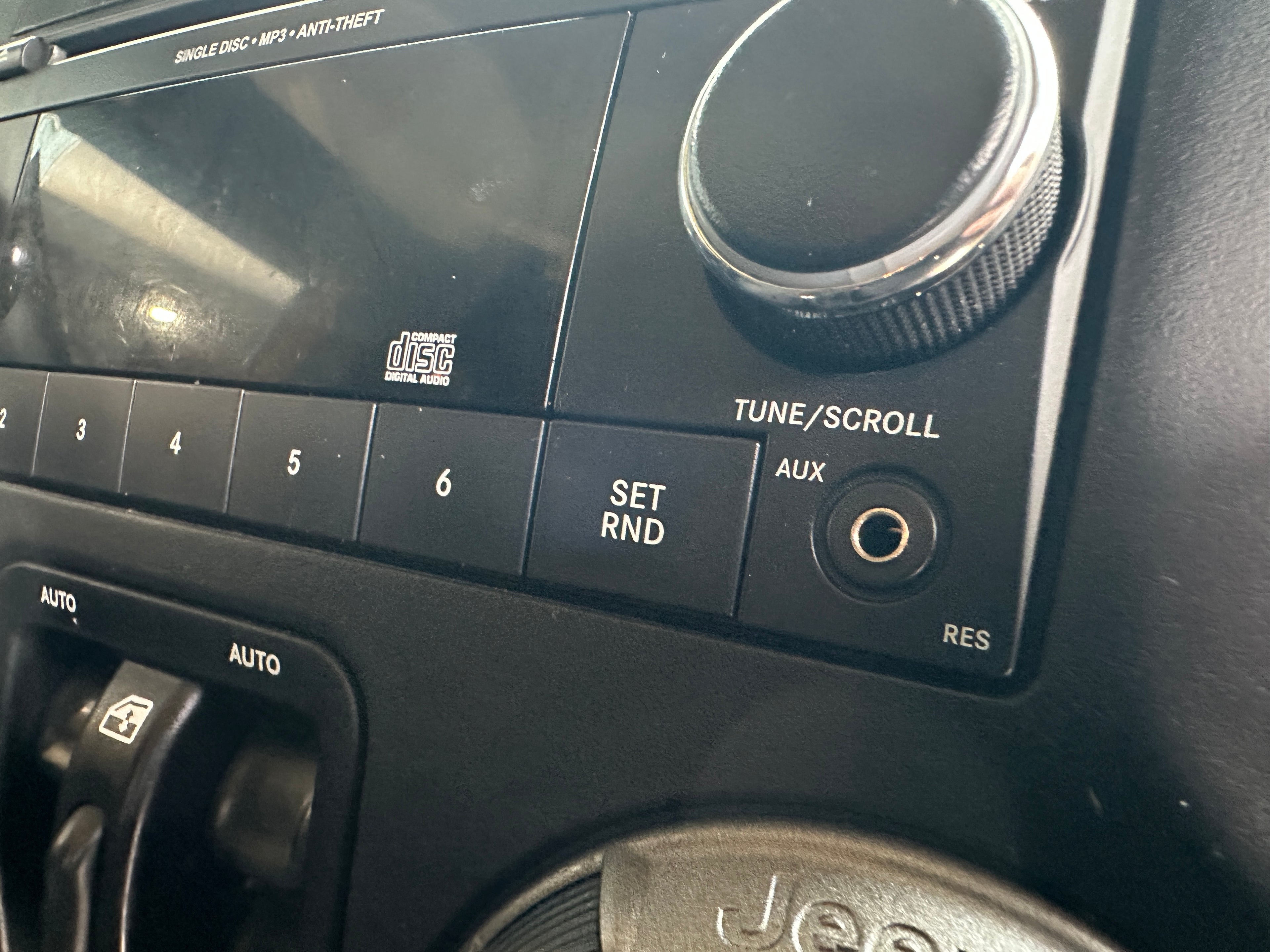 2015 Jeep Wrangler JK Unlimited Sport 3.6 – J2607