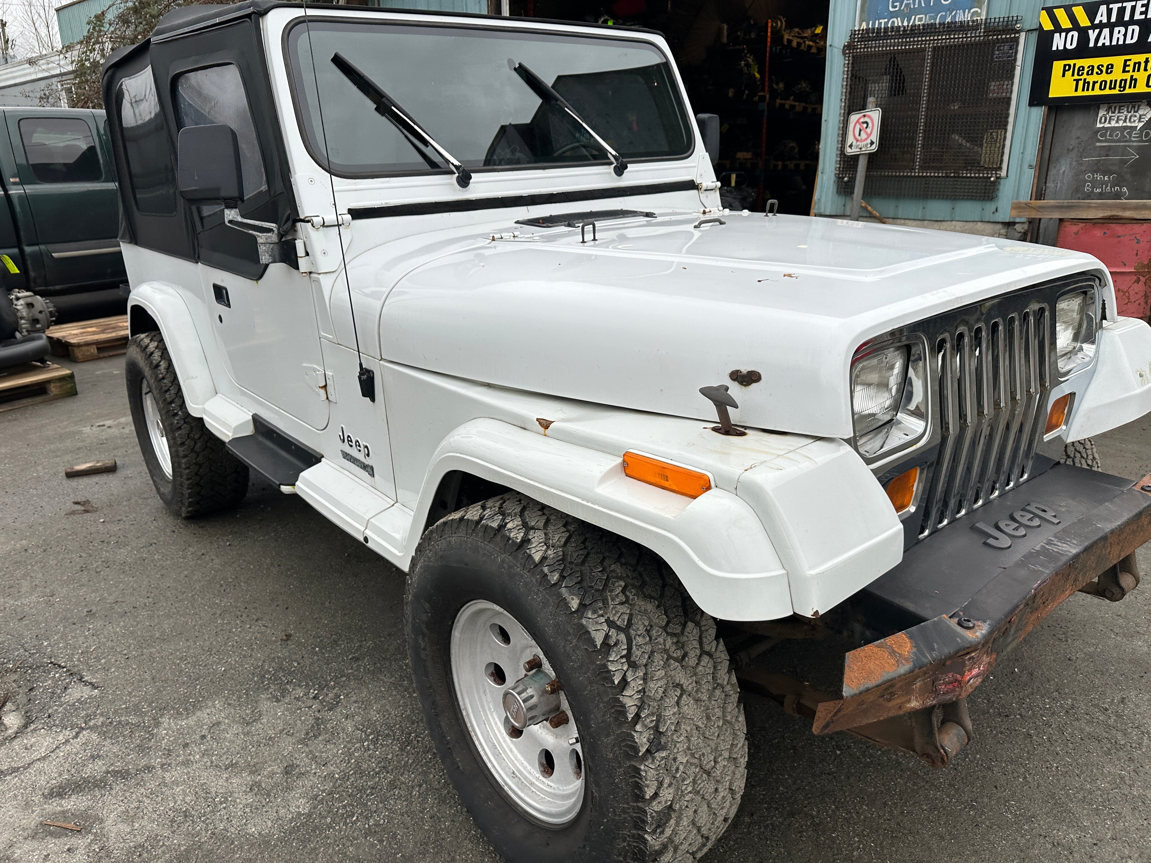 1993 Jeep Wrangler YJ 2.5 – J2509