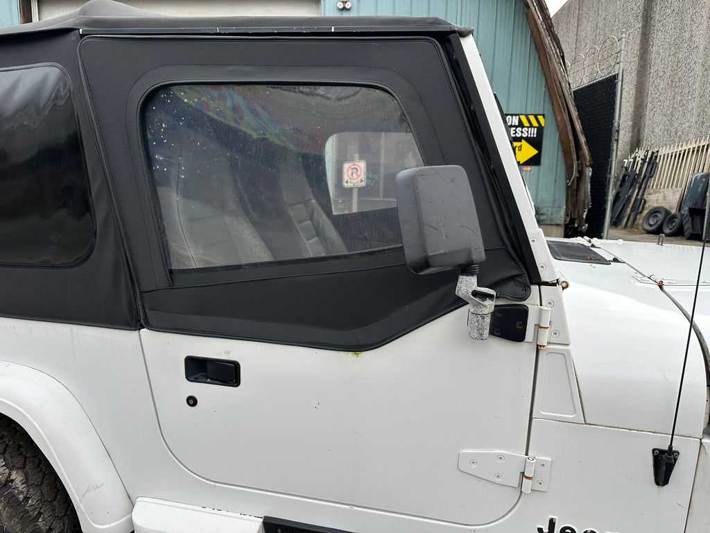 1993 Jeep Wrangler YJ 2.5 – J2509