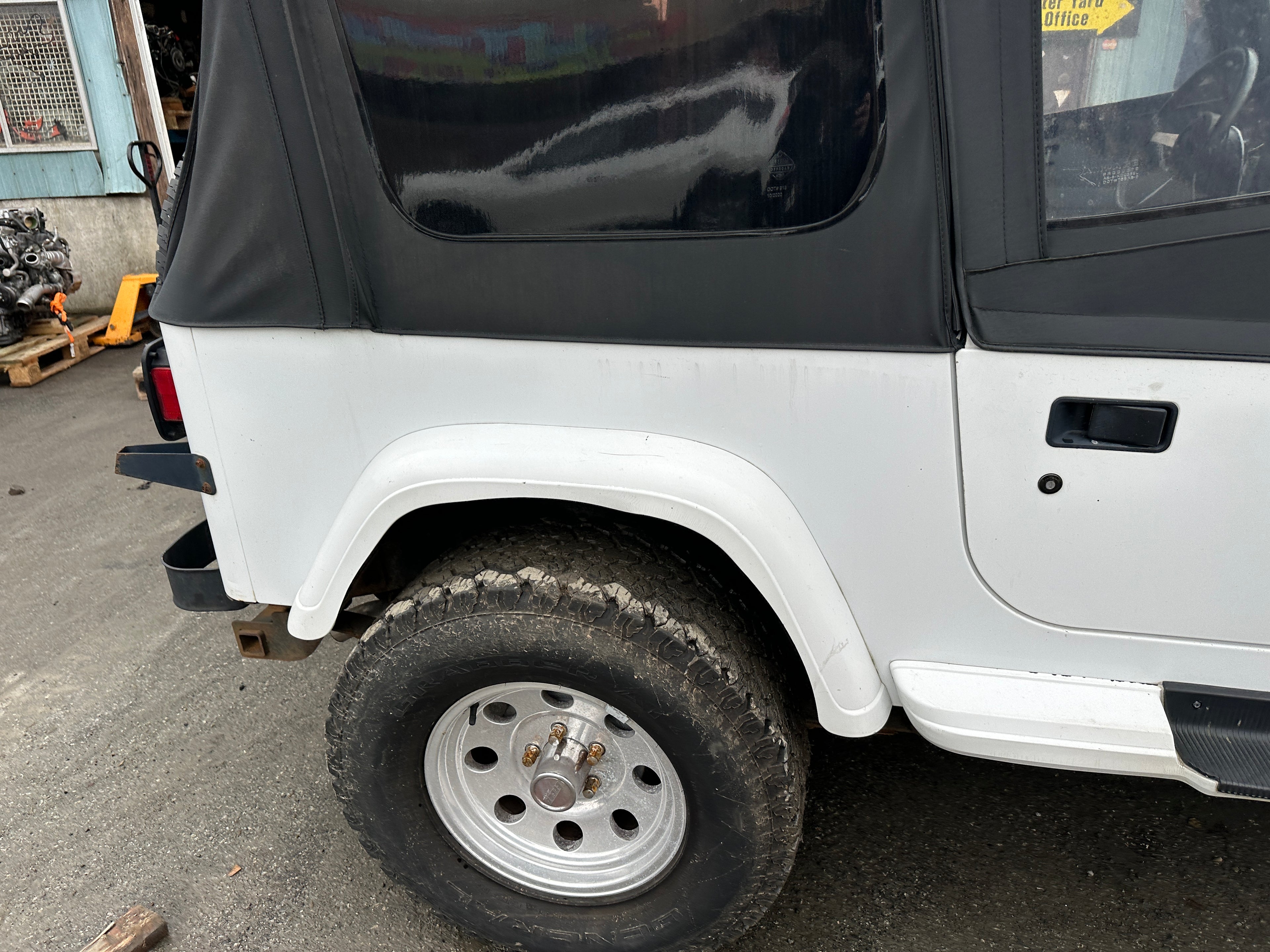 1993 Jeep Wrangler YJ 2.5 – J2509